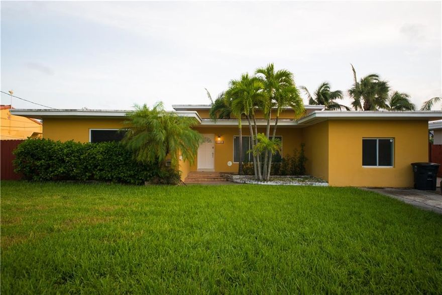 Incredible opportunity to own an ocean access property in the highly desirable guard gated neighborhood of keystone. The home has porcelain tile throughout, renovated bathrooms, built in walk-in closets, gas appliances and a spectacular back yard with a pool and Jacuzzi spa (salinity and control remote operated). It has a dock, lift and sea wall with post for power. The perfect home for a boat with bay and sea access within a few minutes.