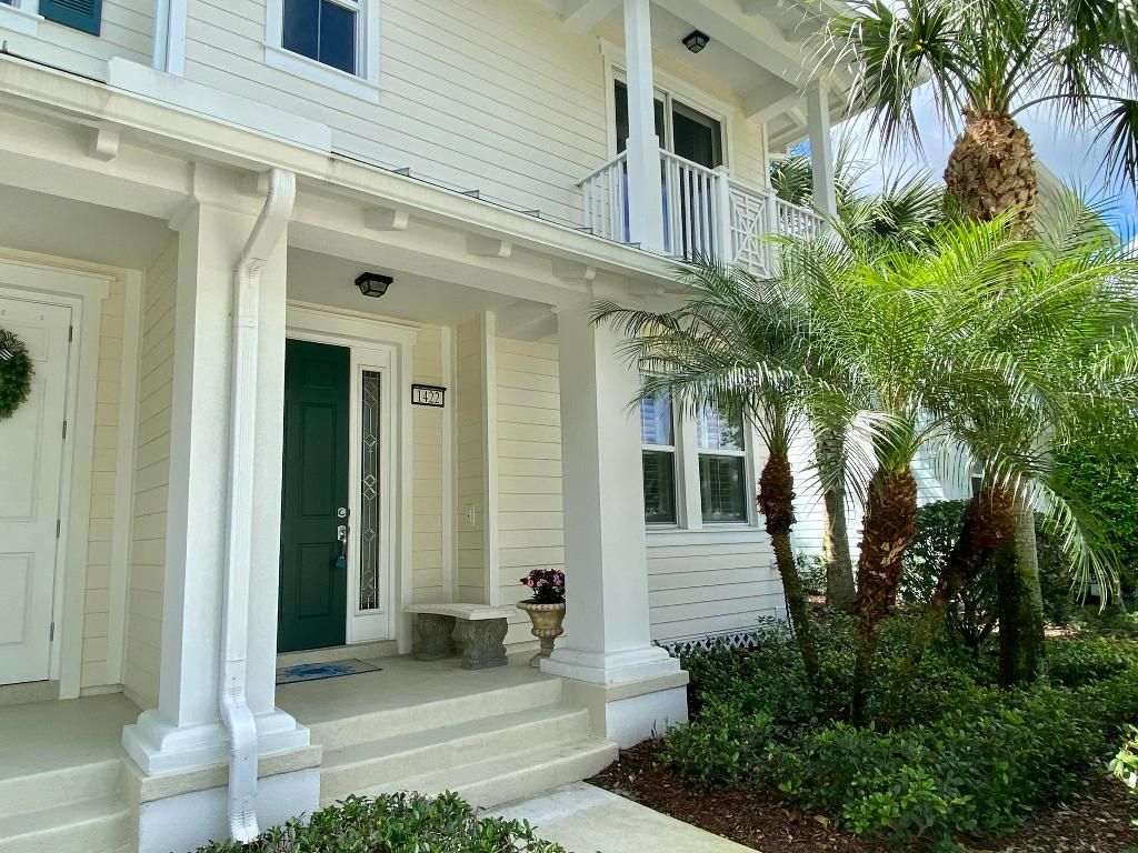 Photo of 1422 S Jeaga Drive, Jupiter, FL 33458 (MLS # R10963005)