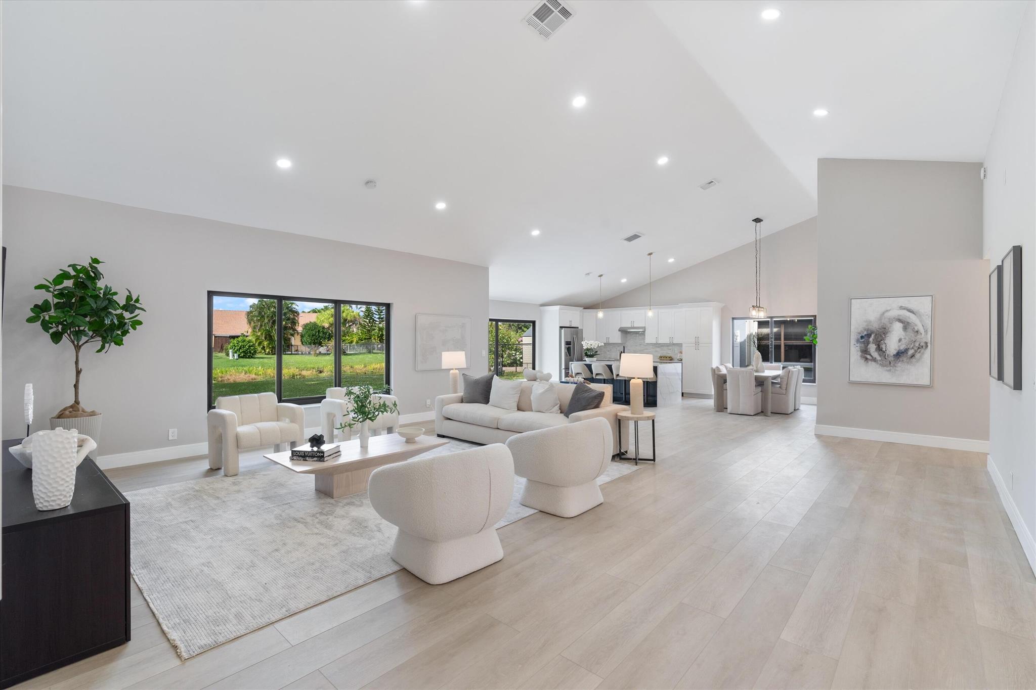 9471 Sun Pointe Drive