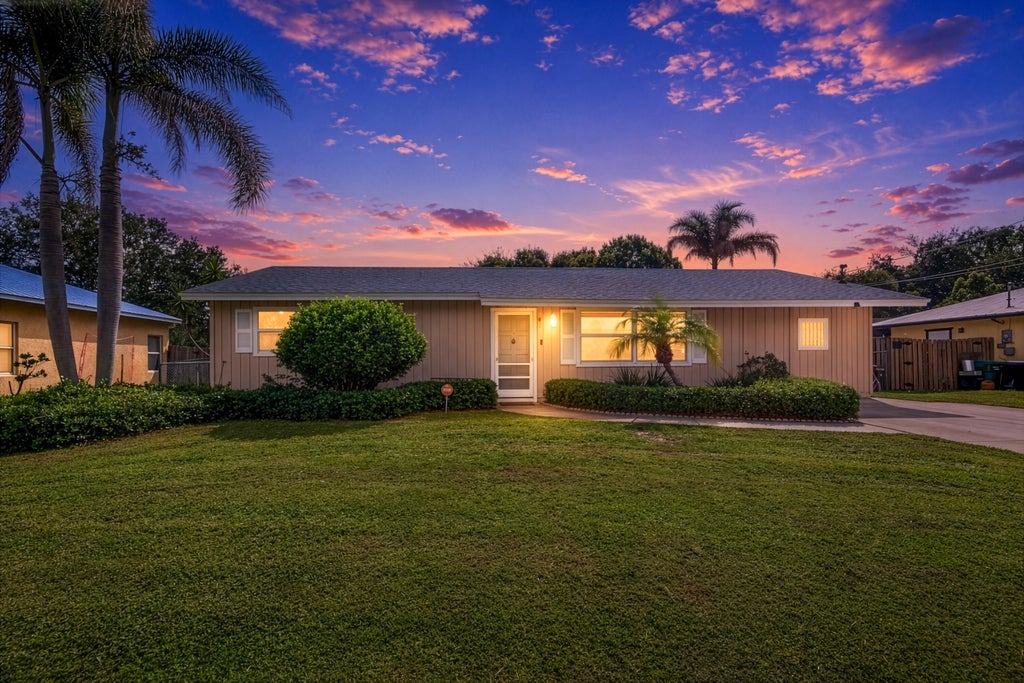 Photo of 6004 Tangelo Drive, Fort Pierce, FL 34982 (MLS # B26075432)