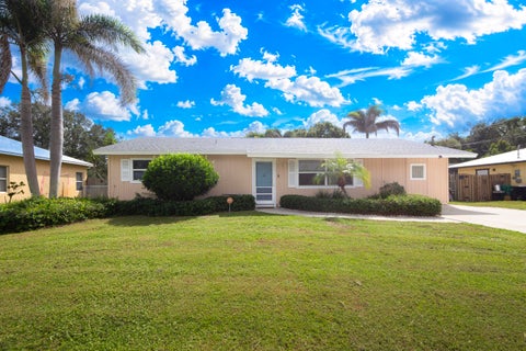 Photo of 6004 Tangelo Drive, Fort Pierce, FL 34982 (MLS # B26075432)