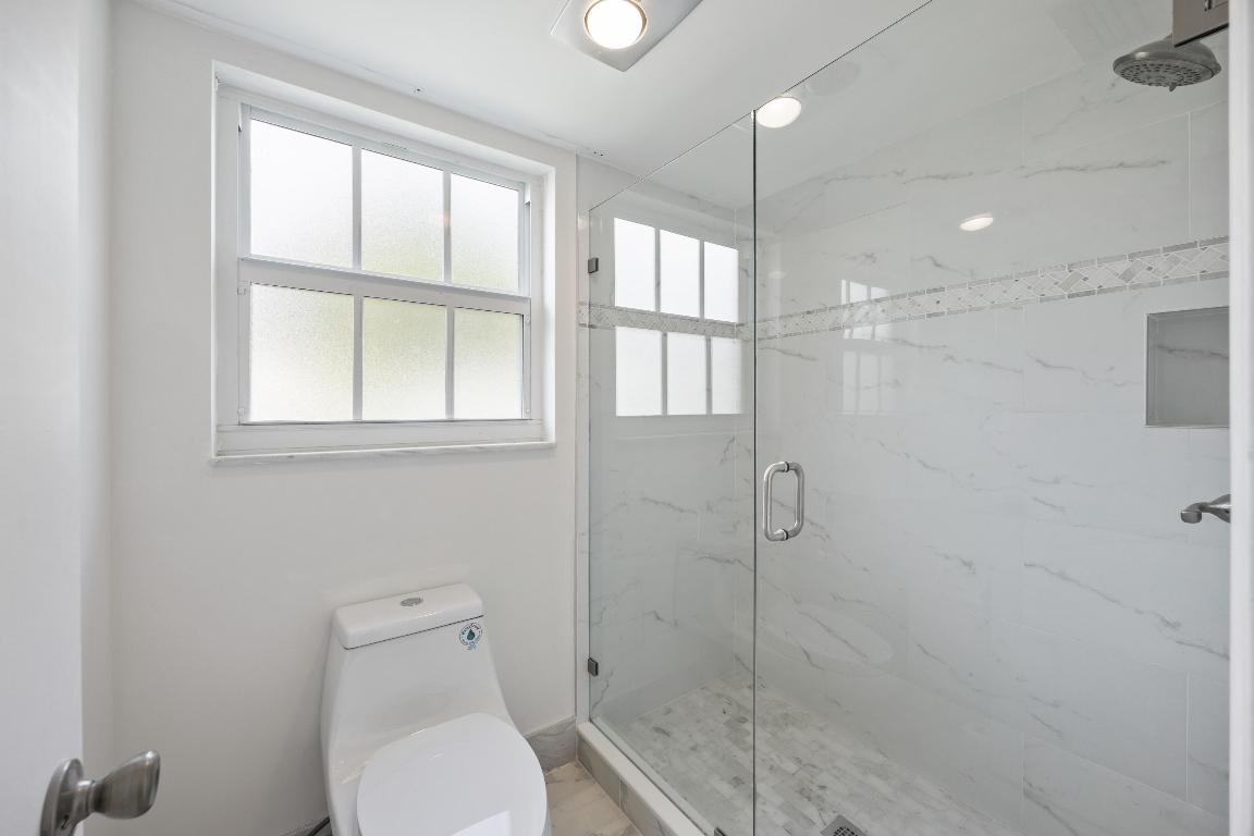 INNER CIRCLE CONDO - Residential