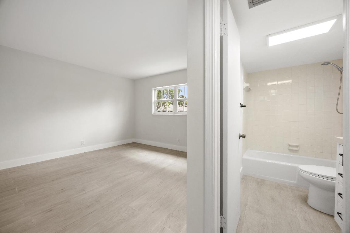 INNER CIRCLE CONDO - Residential