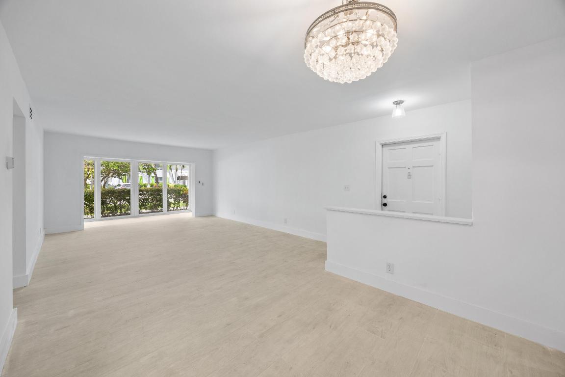 INNER CIRCLE CONDO - Residential