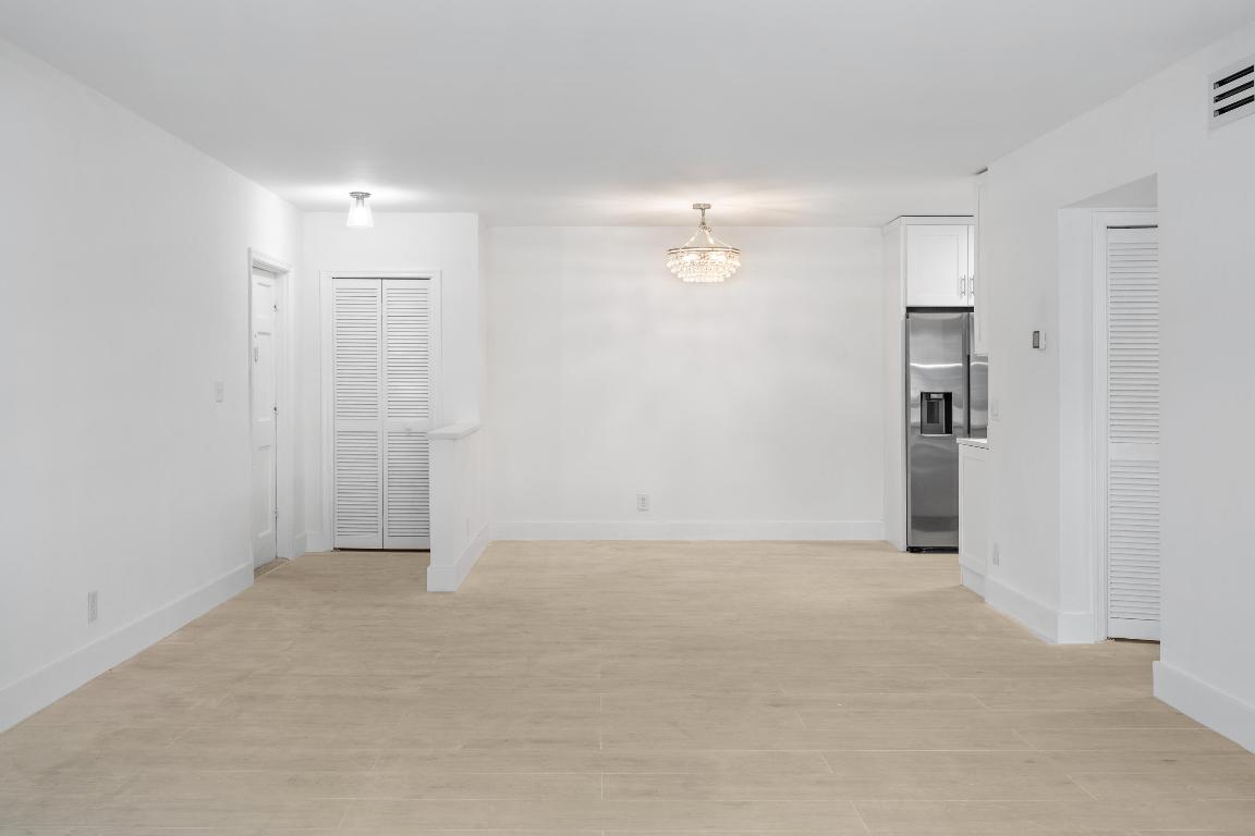 INNER CIRCLE CONDO - Residential