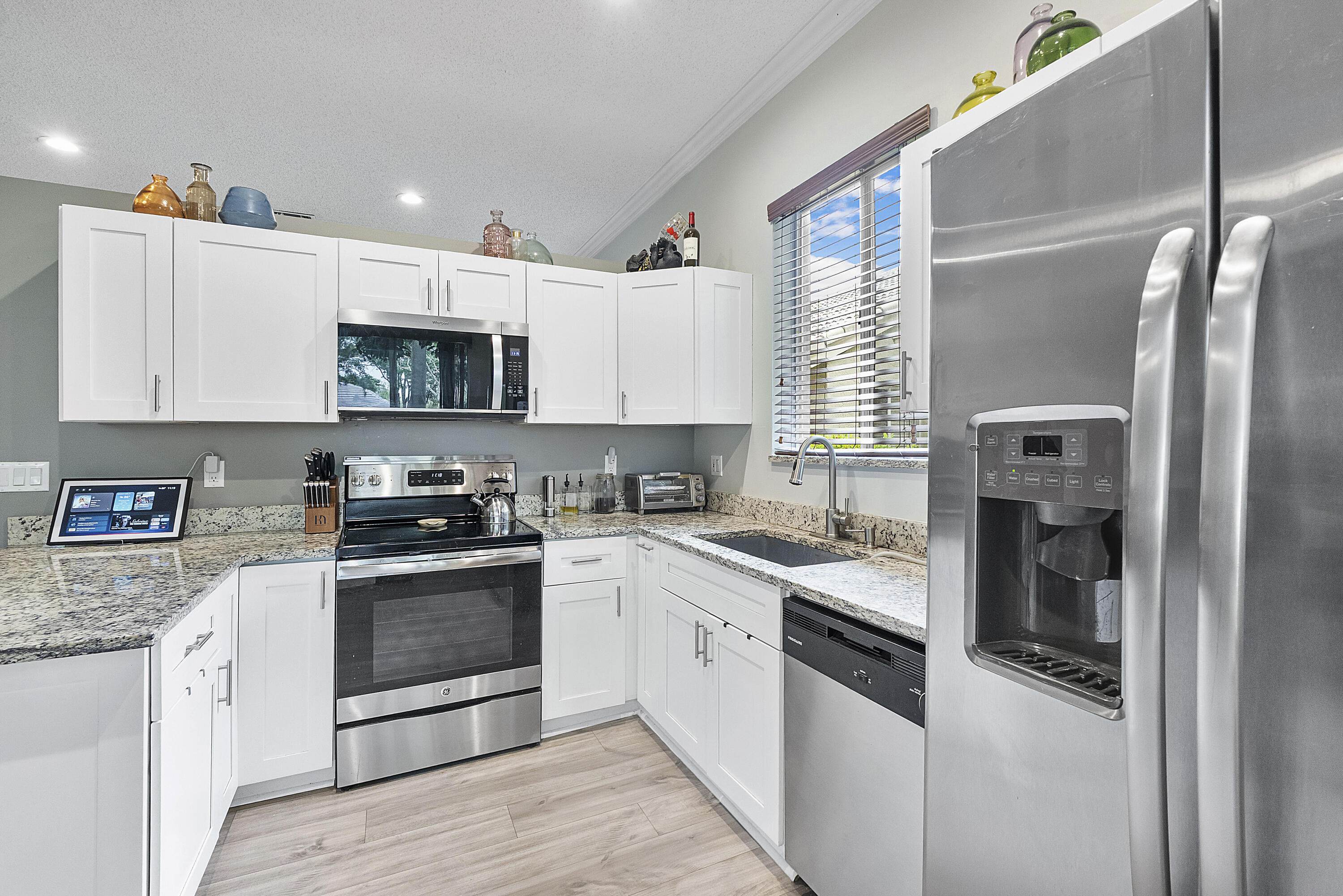 REGENCY LAKES AT COCONUT CREEK - Residential