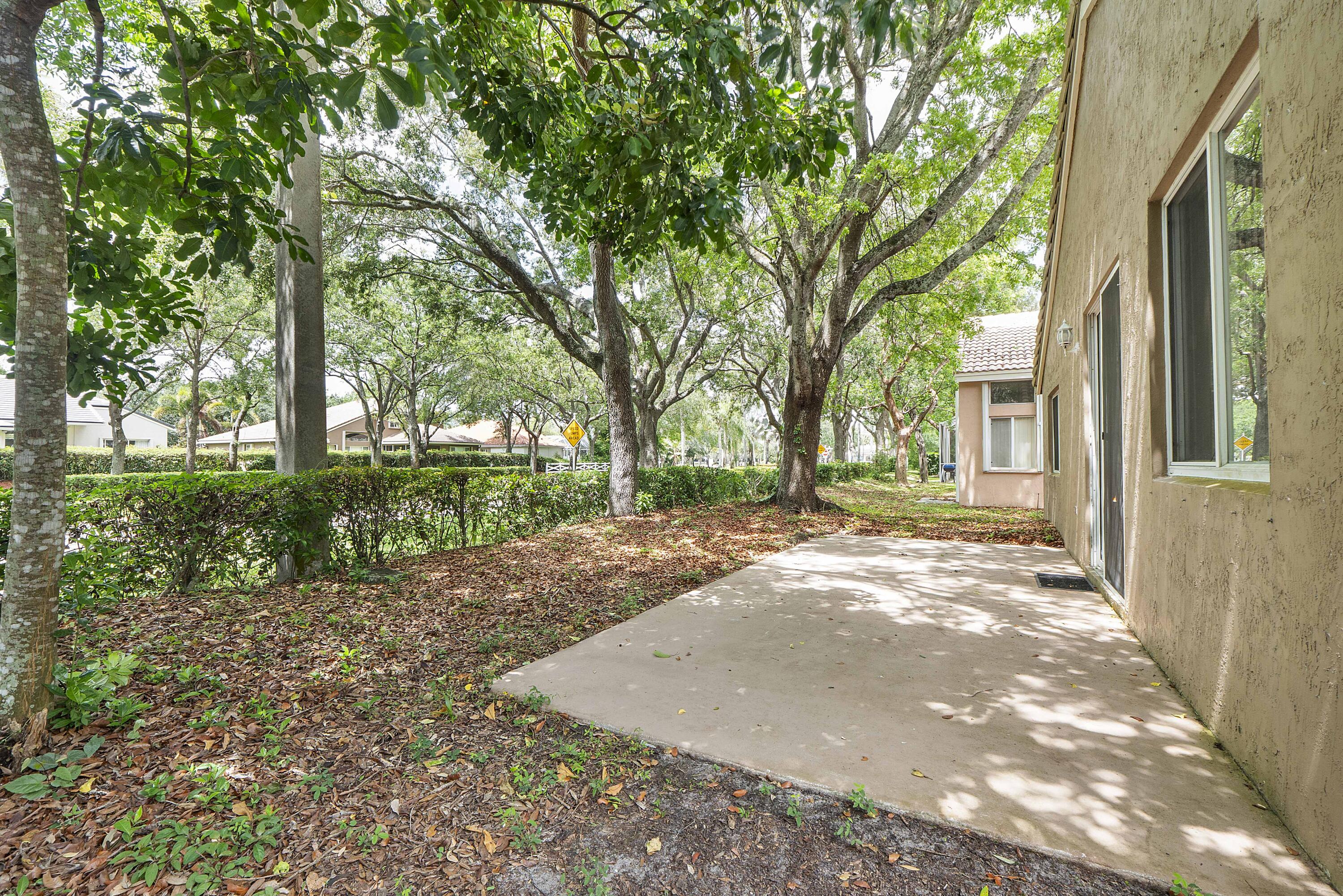 REGENCY LAKES AT COCONUT CREEK - Residential