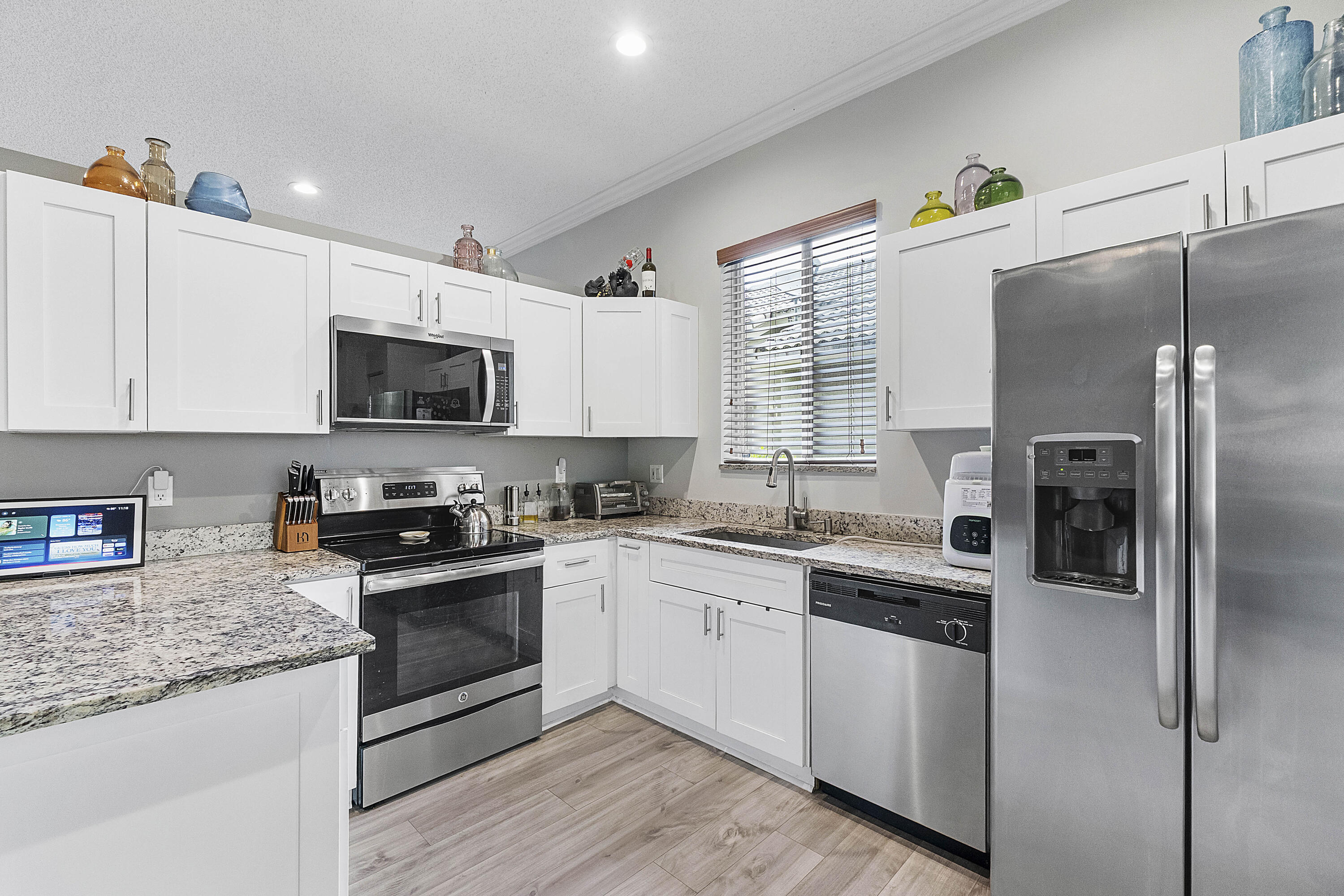 REGENCY LAKES AT COCONUT CREEK - Residential