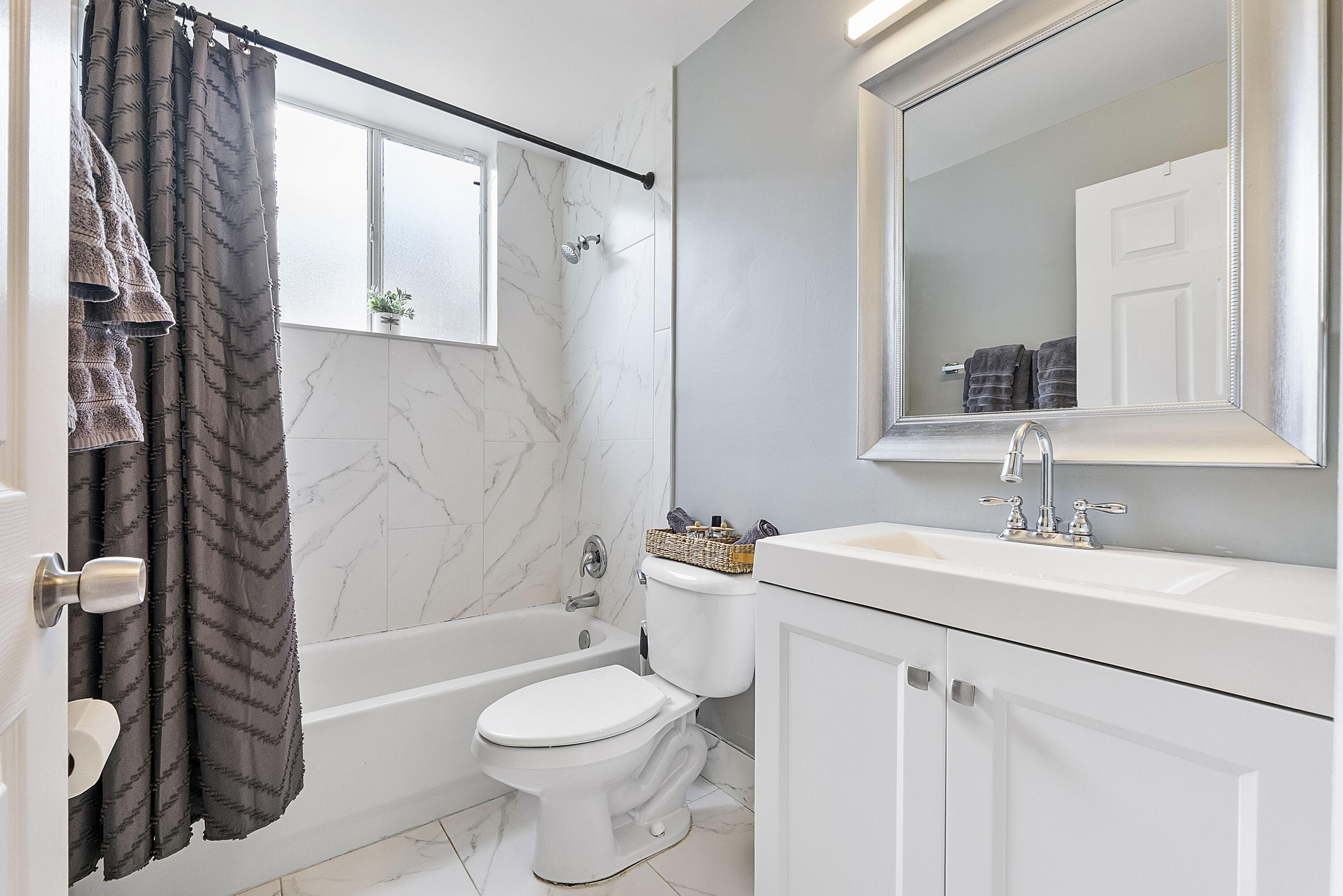 REGENCY LAKES AT COCONUT CREEK - Residential