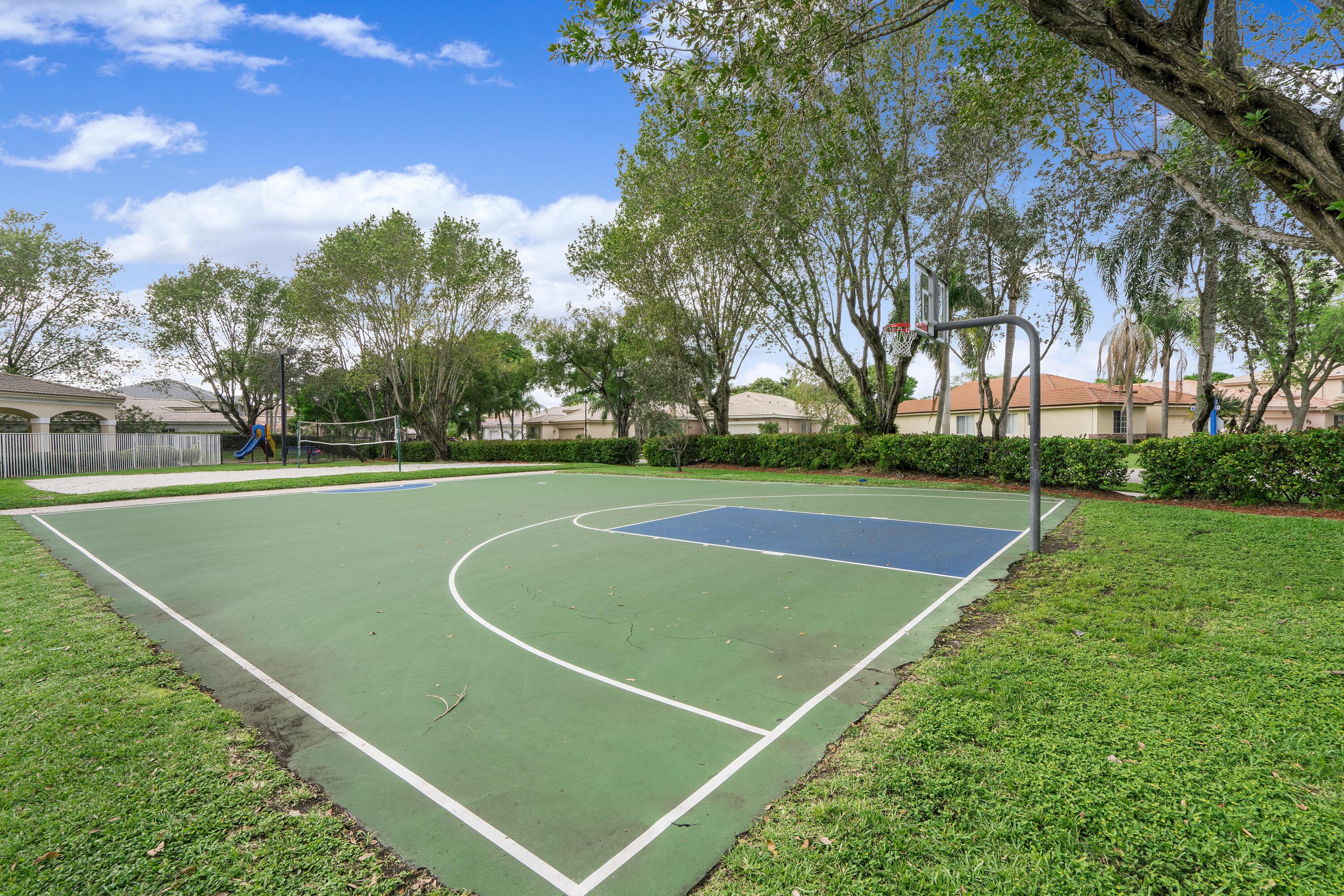 REGENCY LAKES AT COCONUT CREEK - Residential