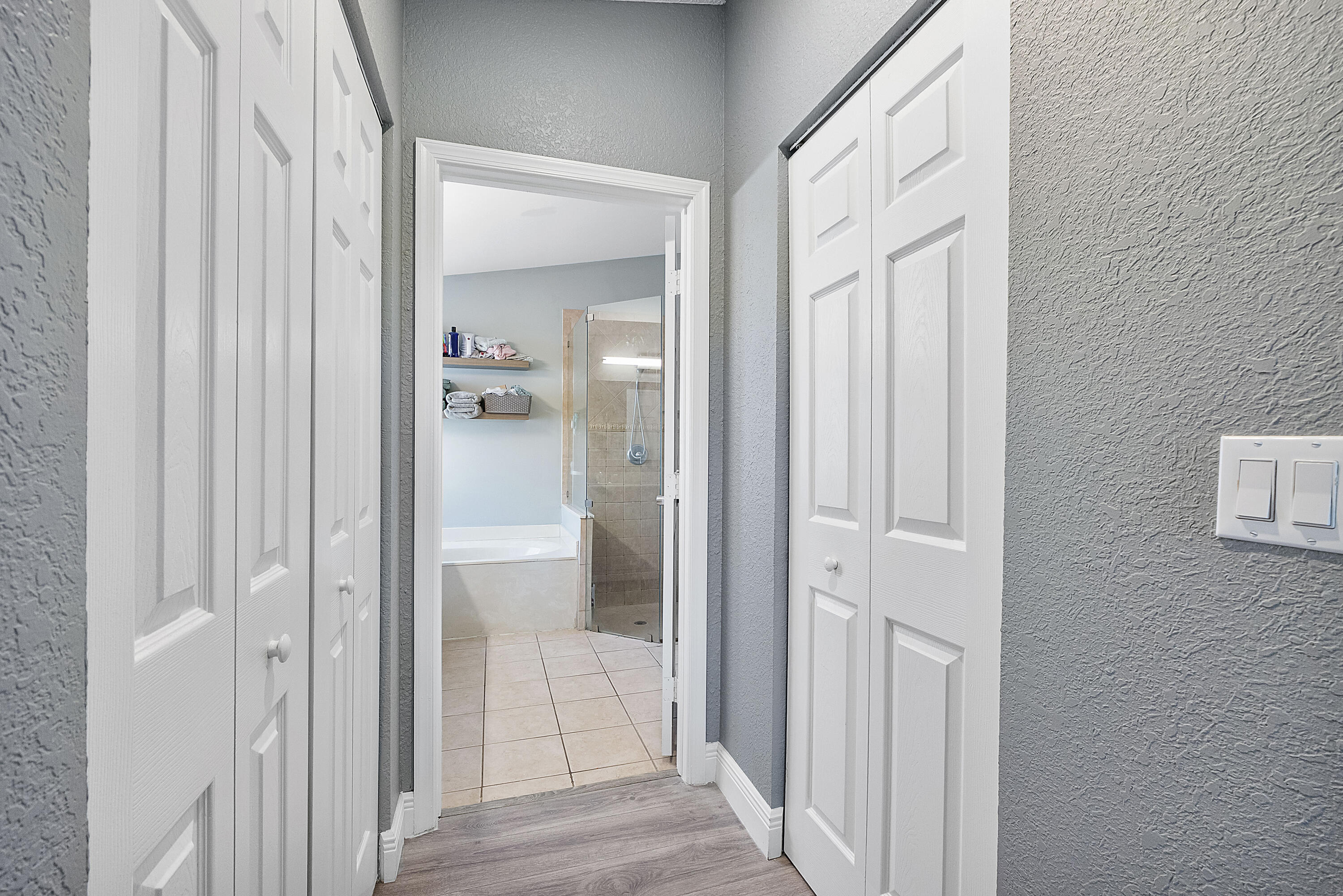 REGENCY LAKES AT COCONUT CREEK - Residential