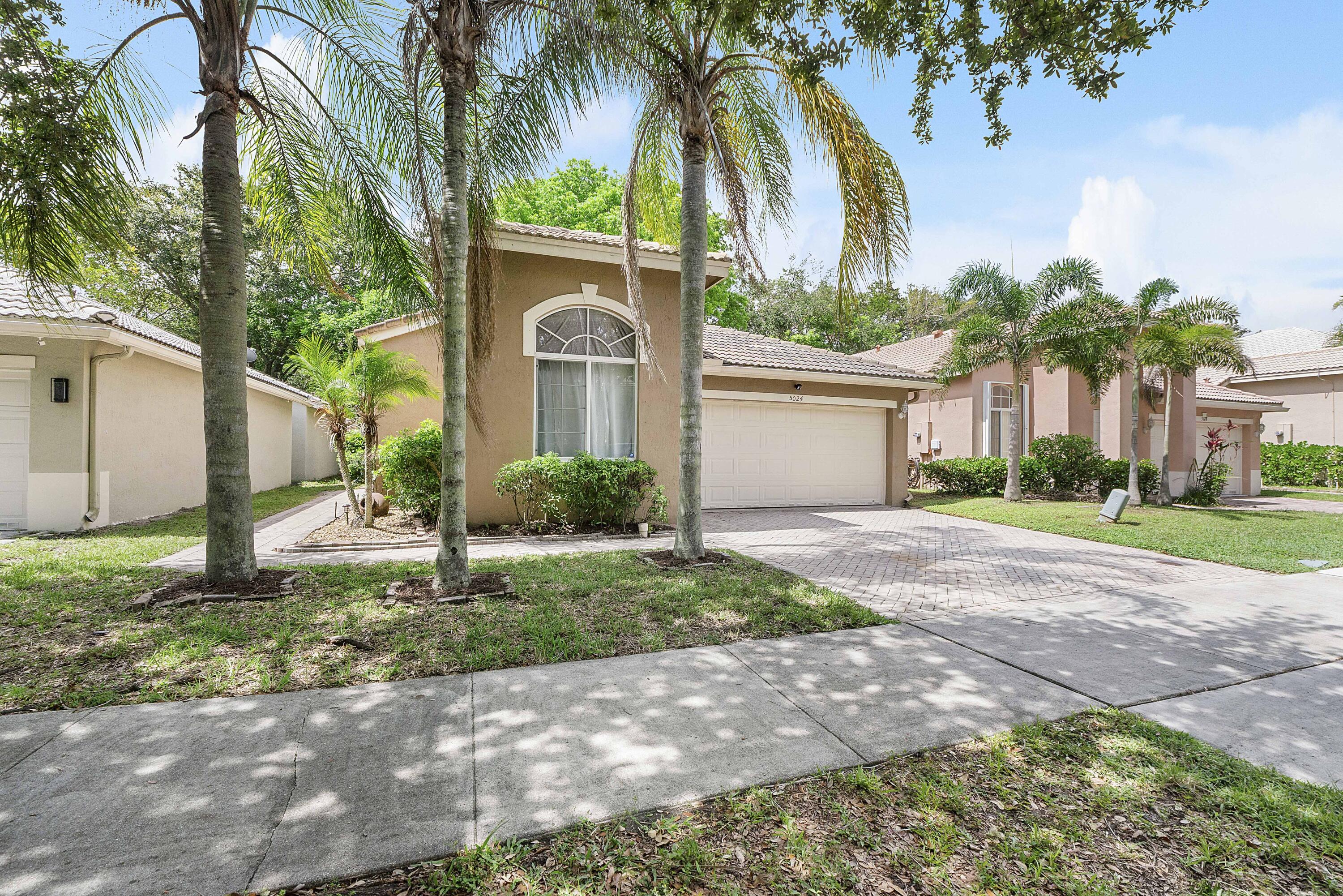 REGENCY LAKES AT COCONUT CREEK - Residential