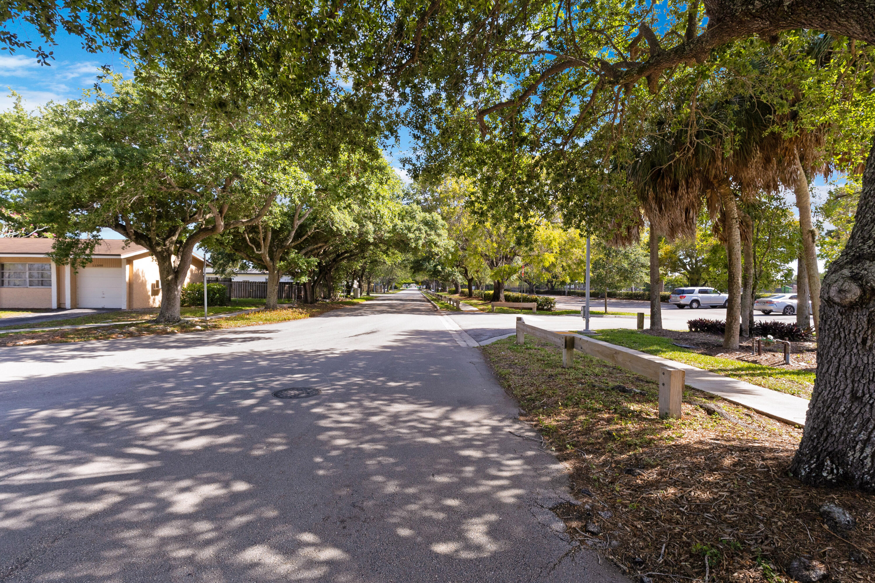 SUNRISE GOLF VILLAGE SEC 26 - Residential