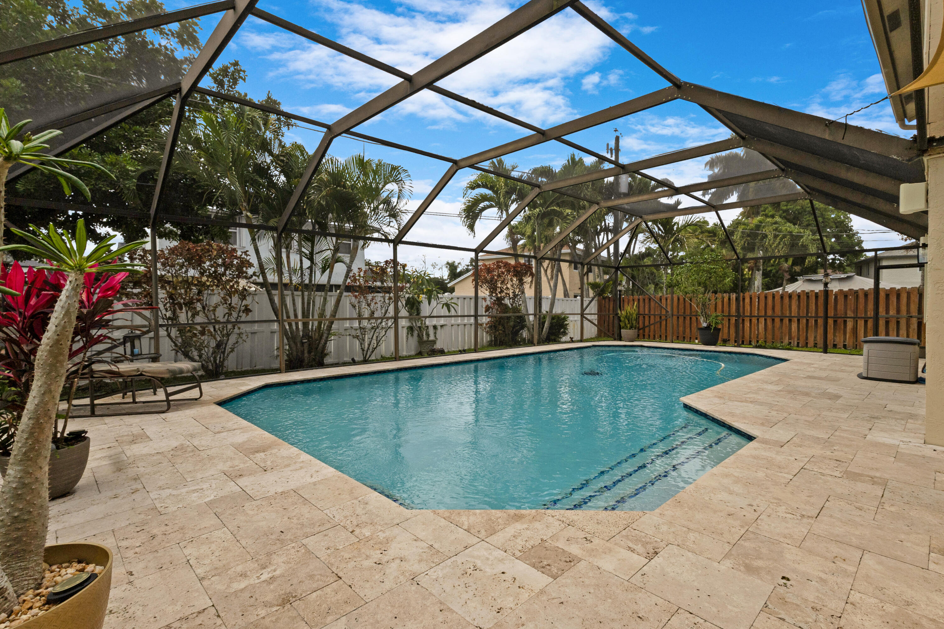 SUNRISE GOLF VILLAGE SEC 26 - Residential