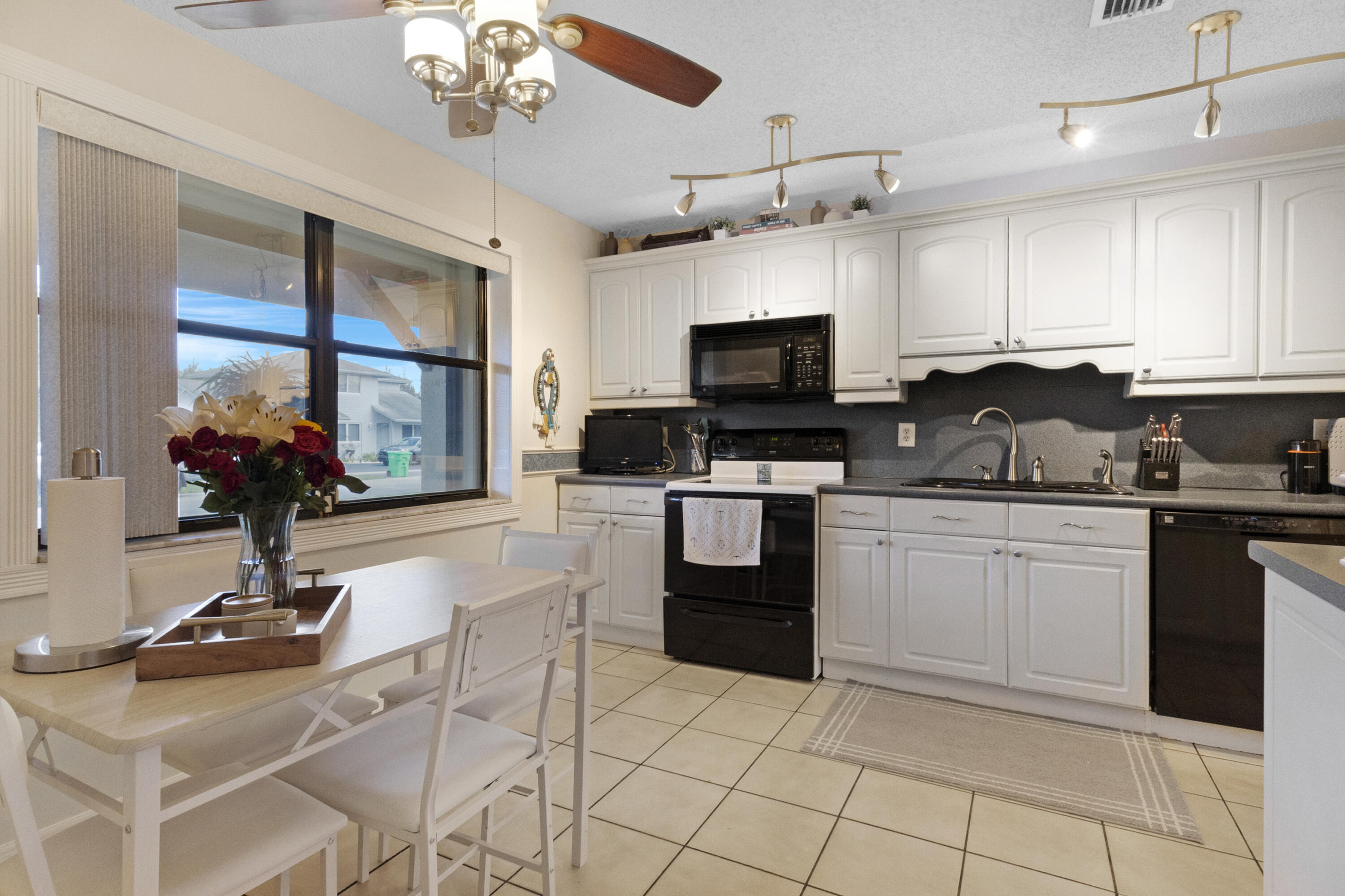 SUNRISE GOLF VILLAGE SEC 26 - Residential