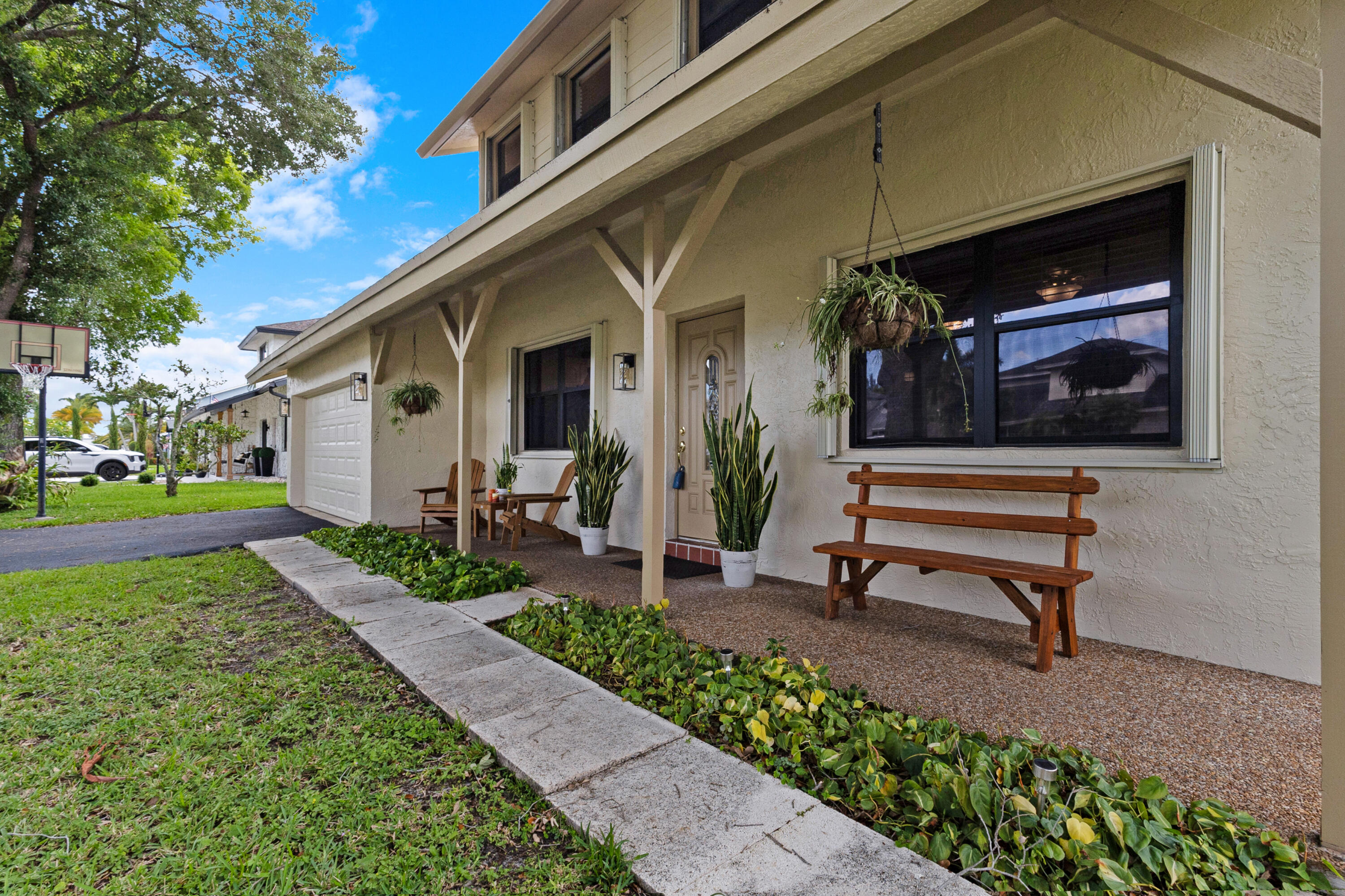 4735 NW 113th Terrace