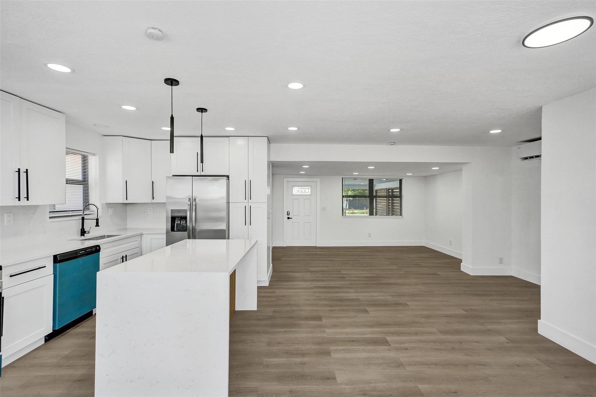 1302 S 22nd Ct
