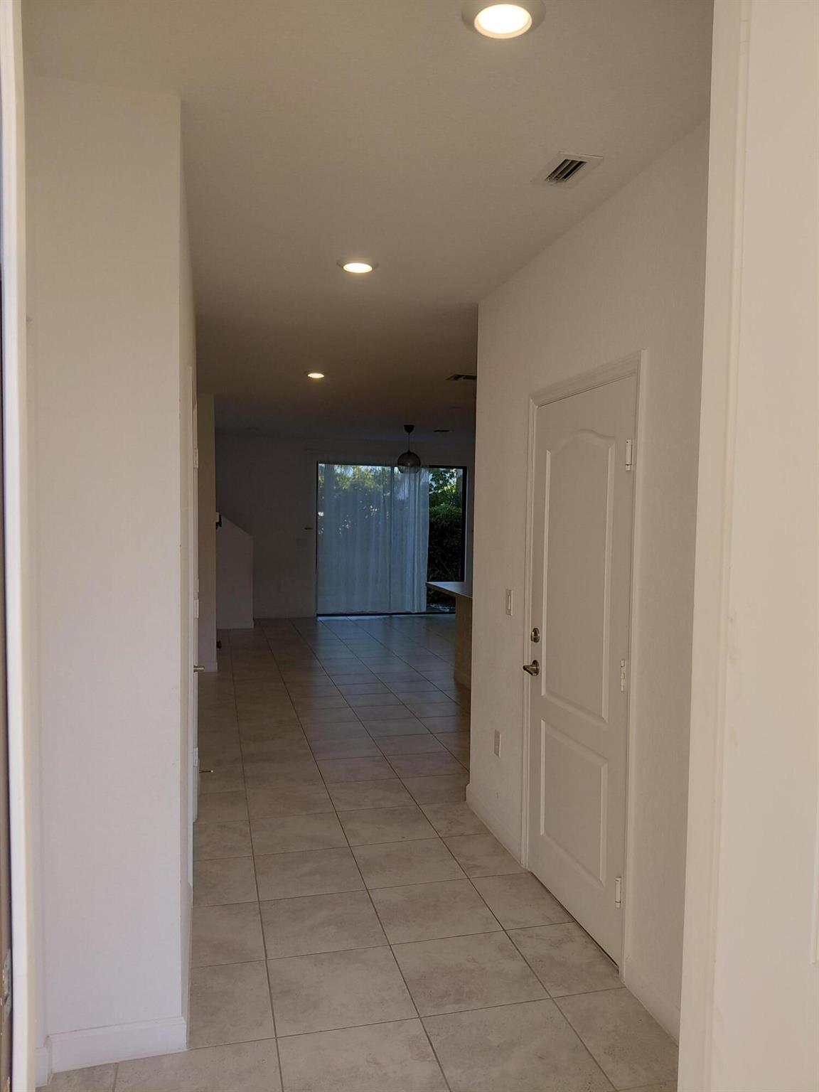 View photos, virtual tours, details... 12862 Anthorne Lane