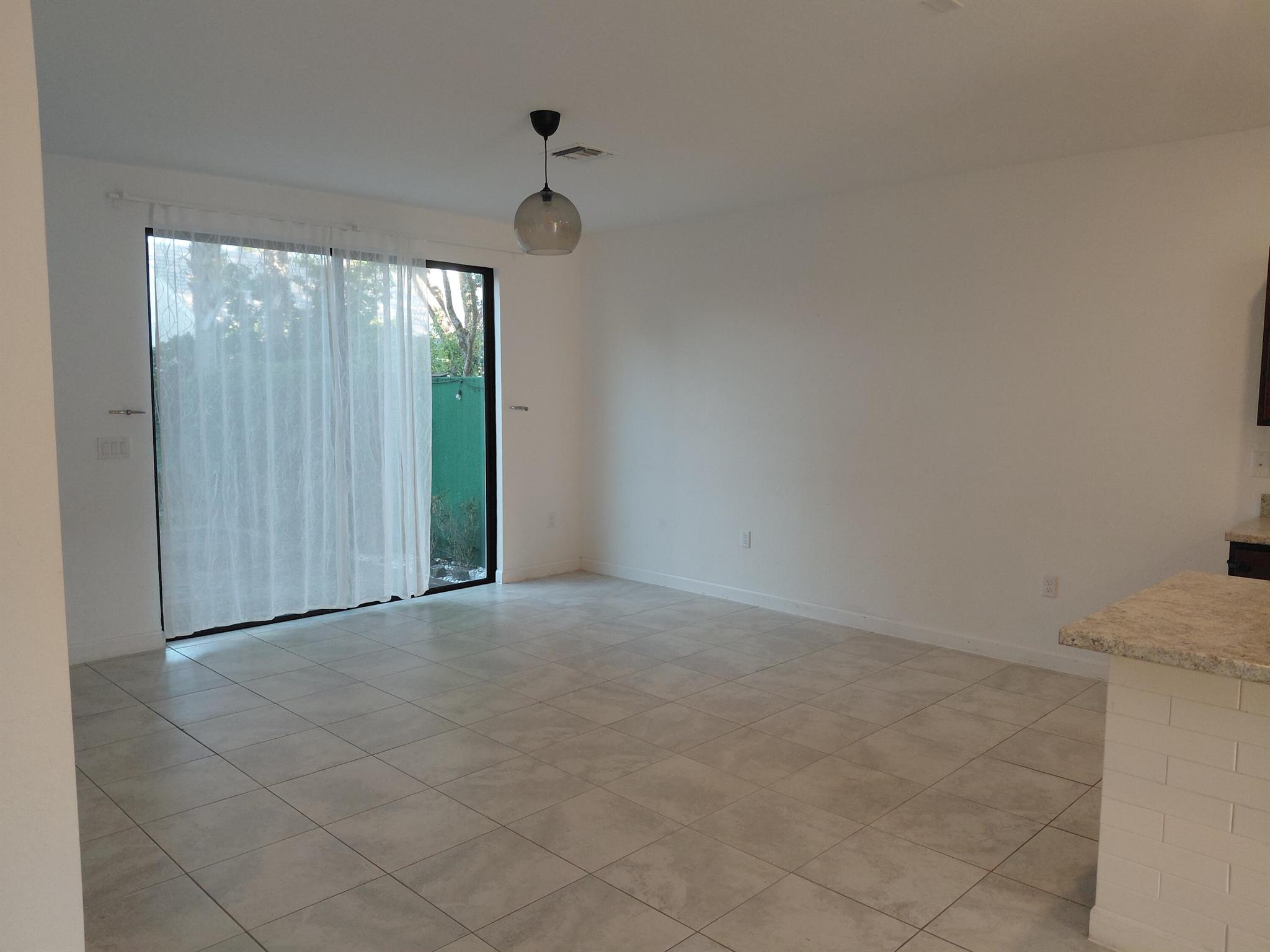 View photos, virtual tours, details... 12862 Anthorne Lane