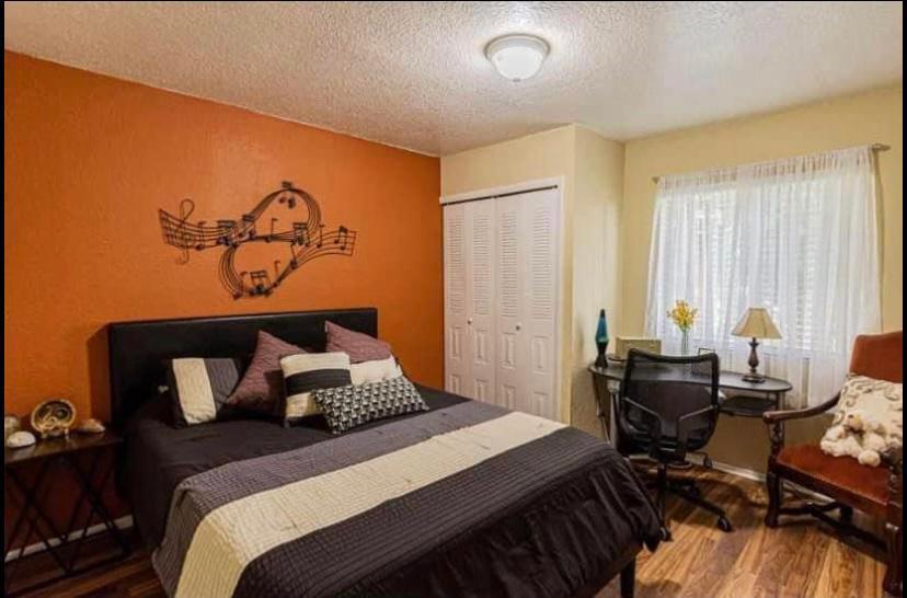 PORT ST LUCIE SECTION 27 - Residential Lease