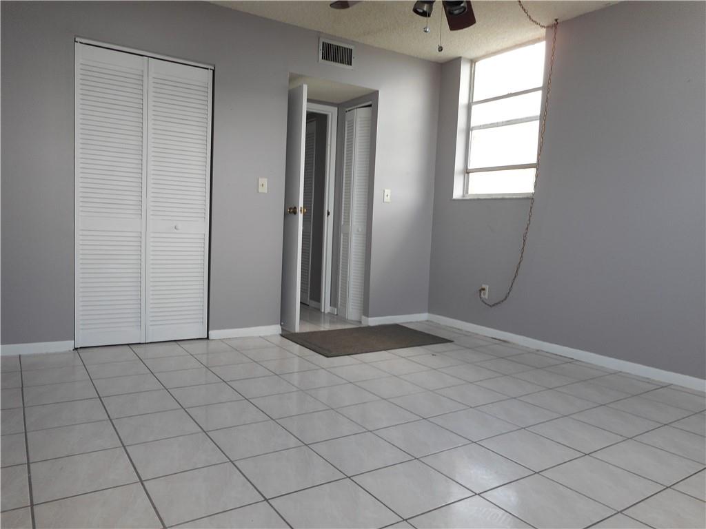 Somerset Lauderdale Lakes - Residential