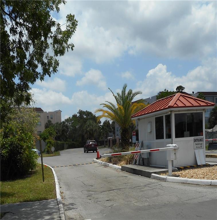 Somerset Lauderdale Lakes - Residential