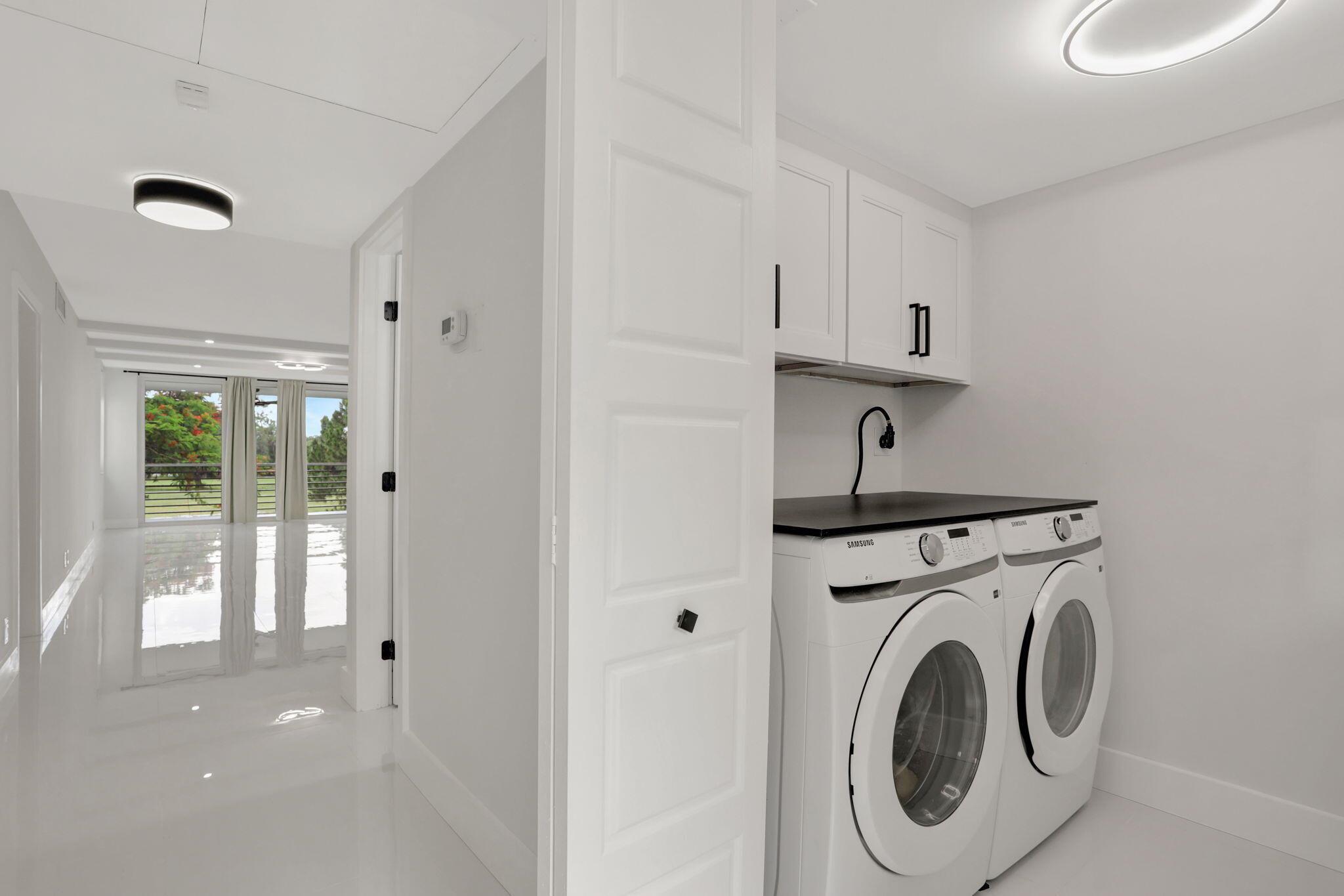 NO 115 PALM-AIRE COUNTRY - Residential