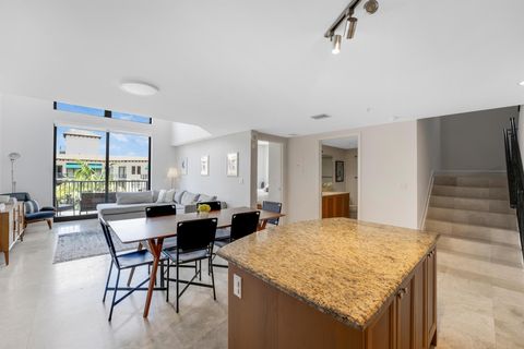 Condominium in Coral Gables FL 55 Merrick Way 3.jpg