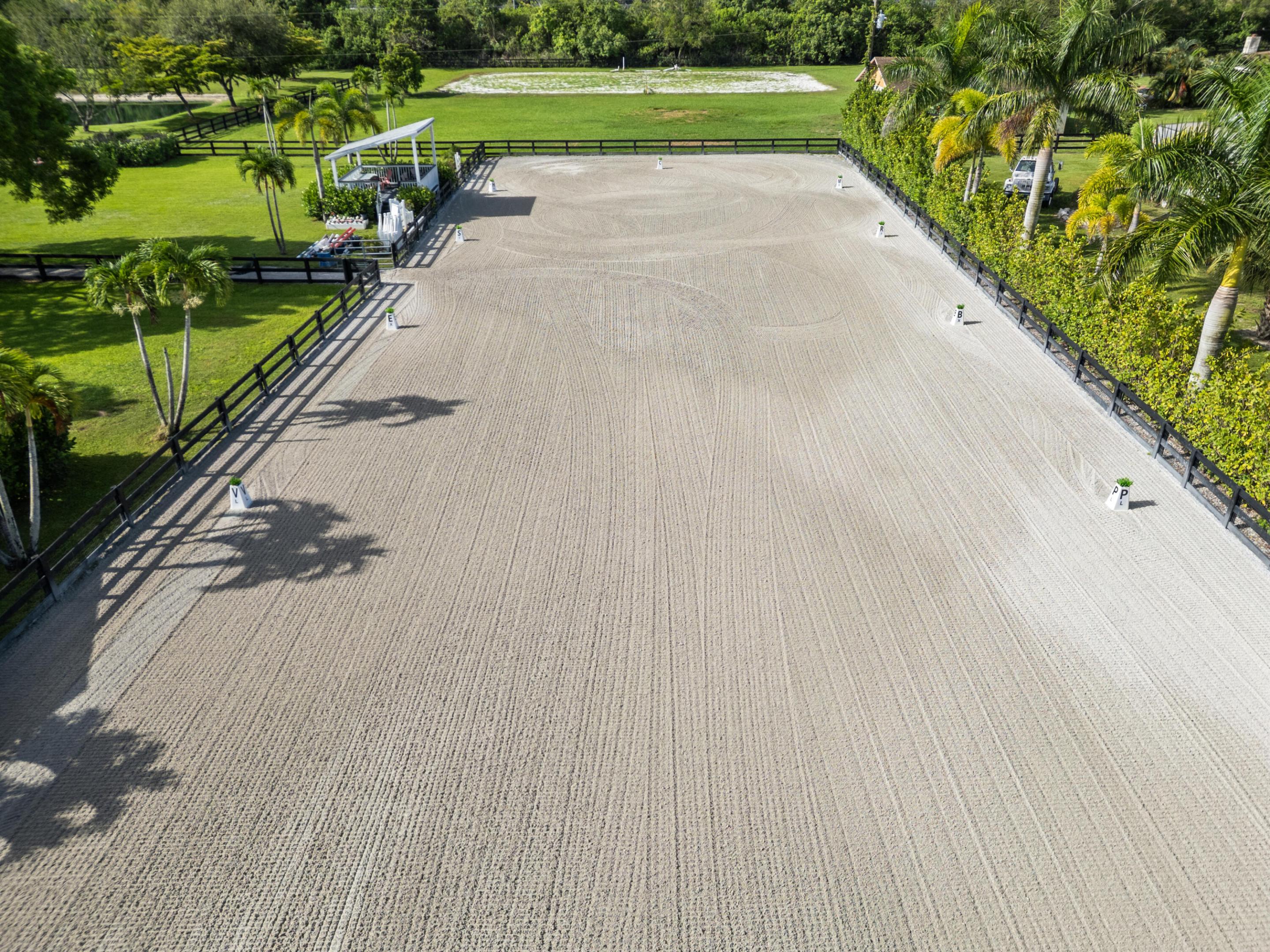 SEMINOLE RANCHES - Residential