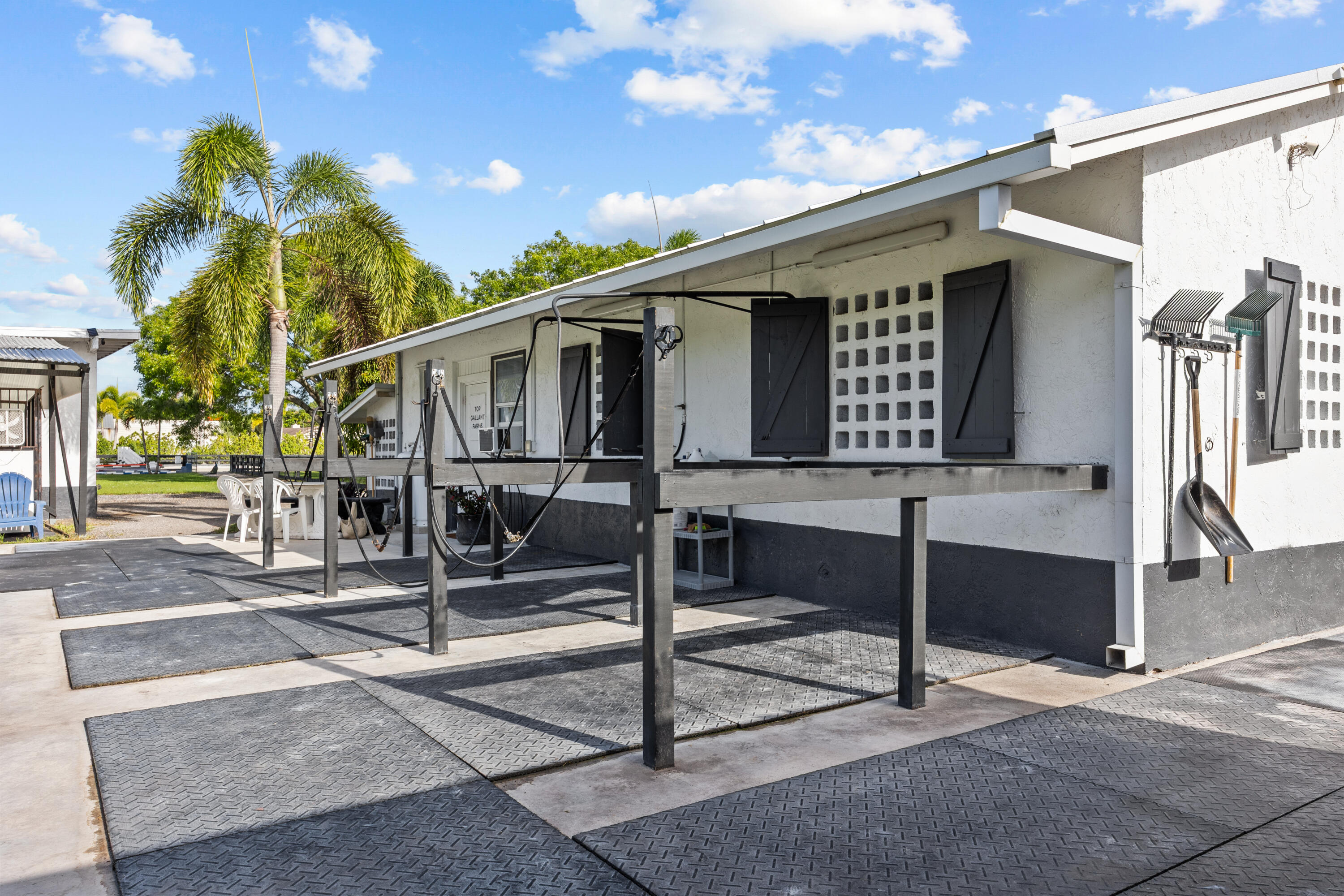 SEMINOLE RANCHES - Residential