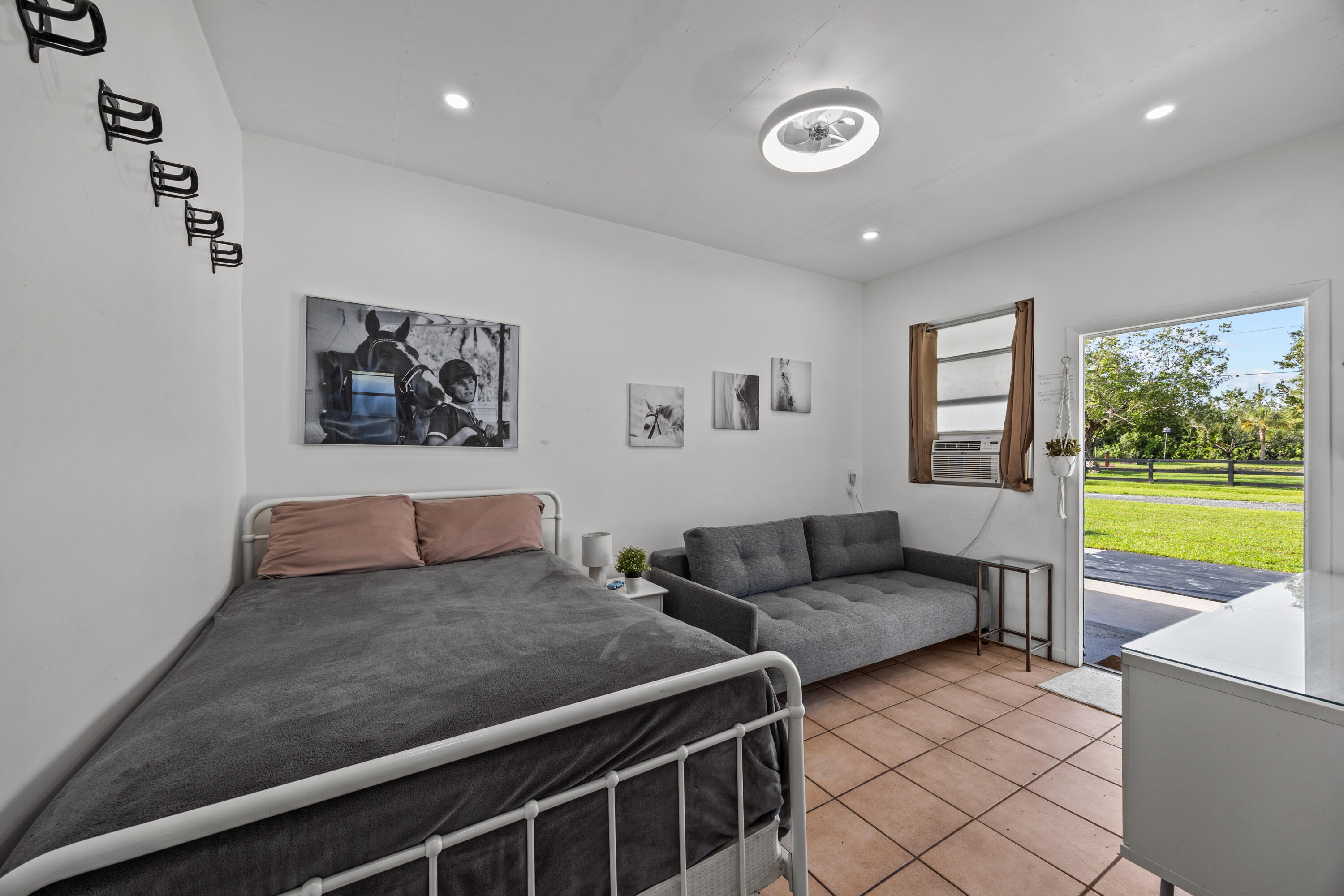 SEMINOLE RANCHES - Residential