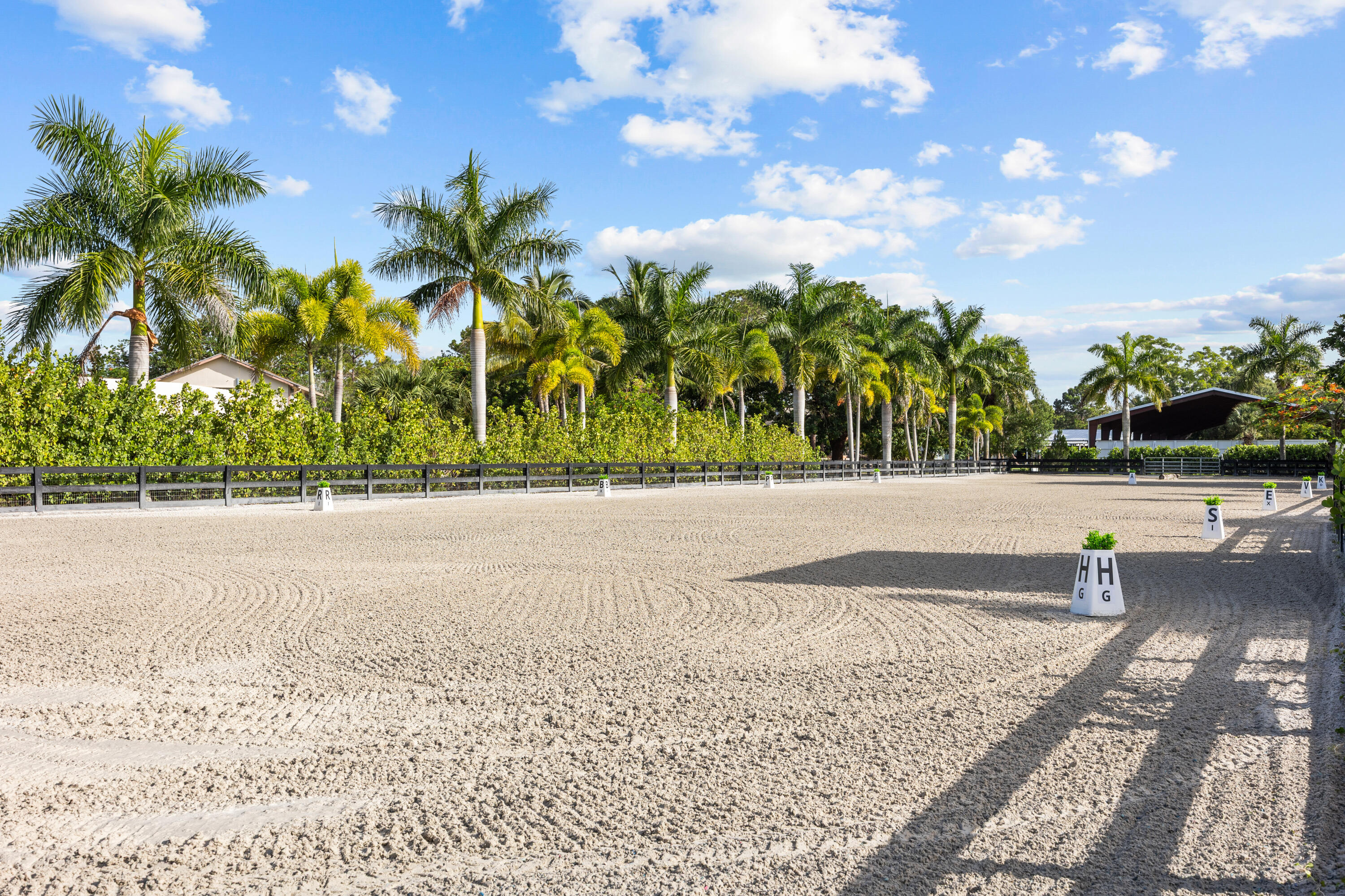 SEMINOLE RANCHES - Residential