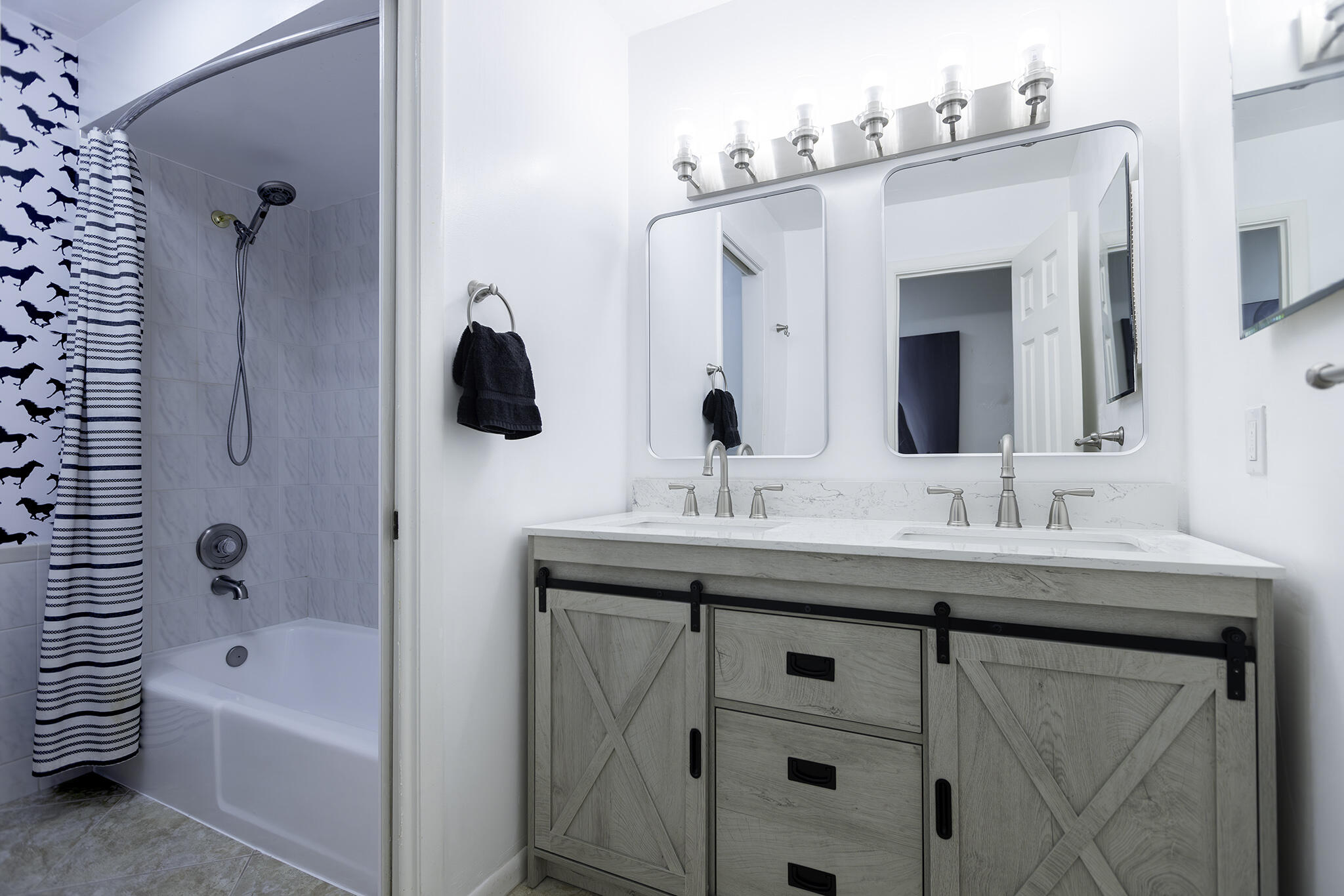 SEMINOLE RANCHES - Residential