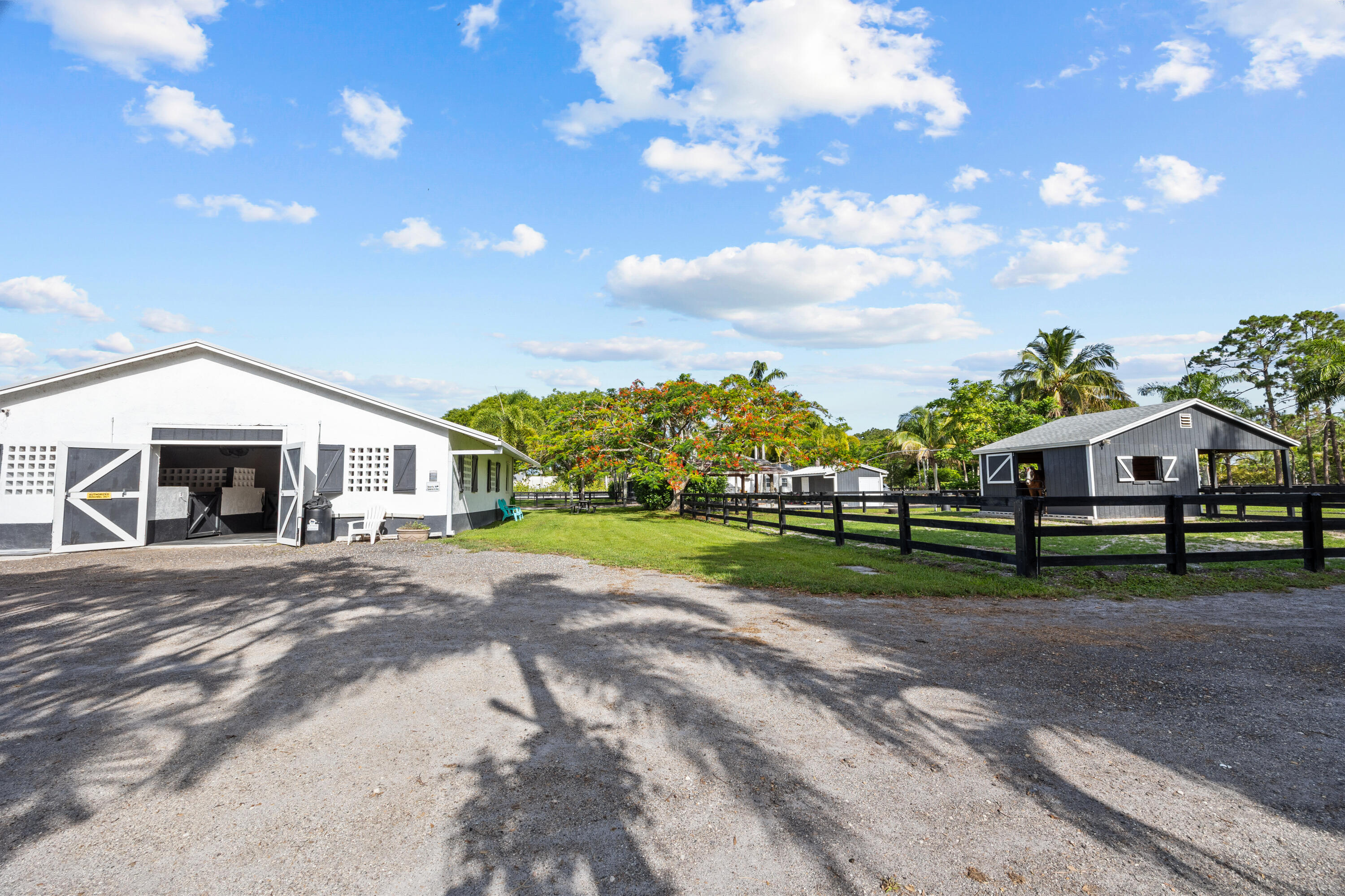 SEMINOLE RANCHES - Residential