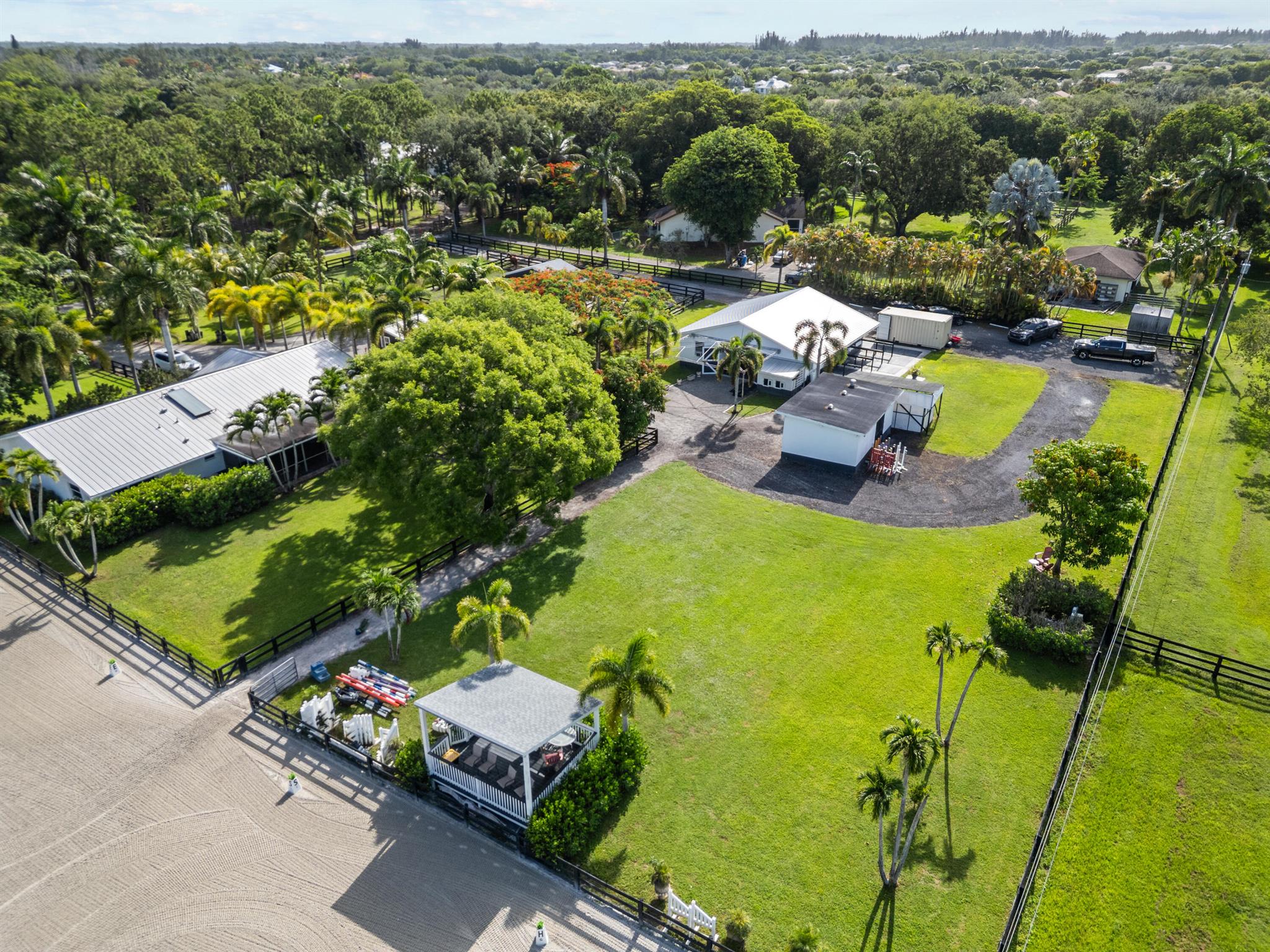 SEMINOLE RANCHES - Residential