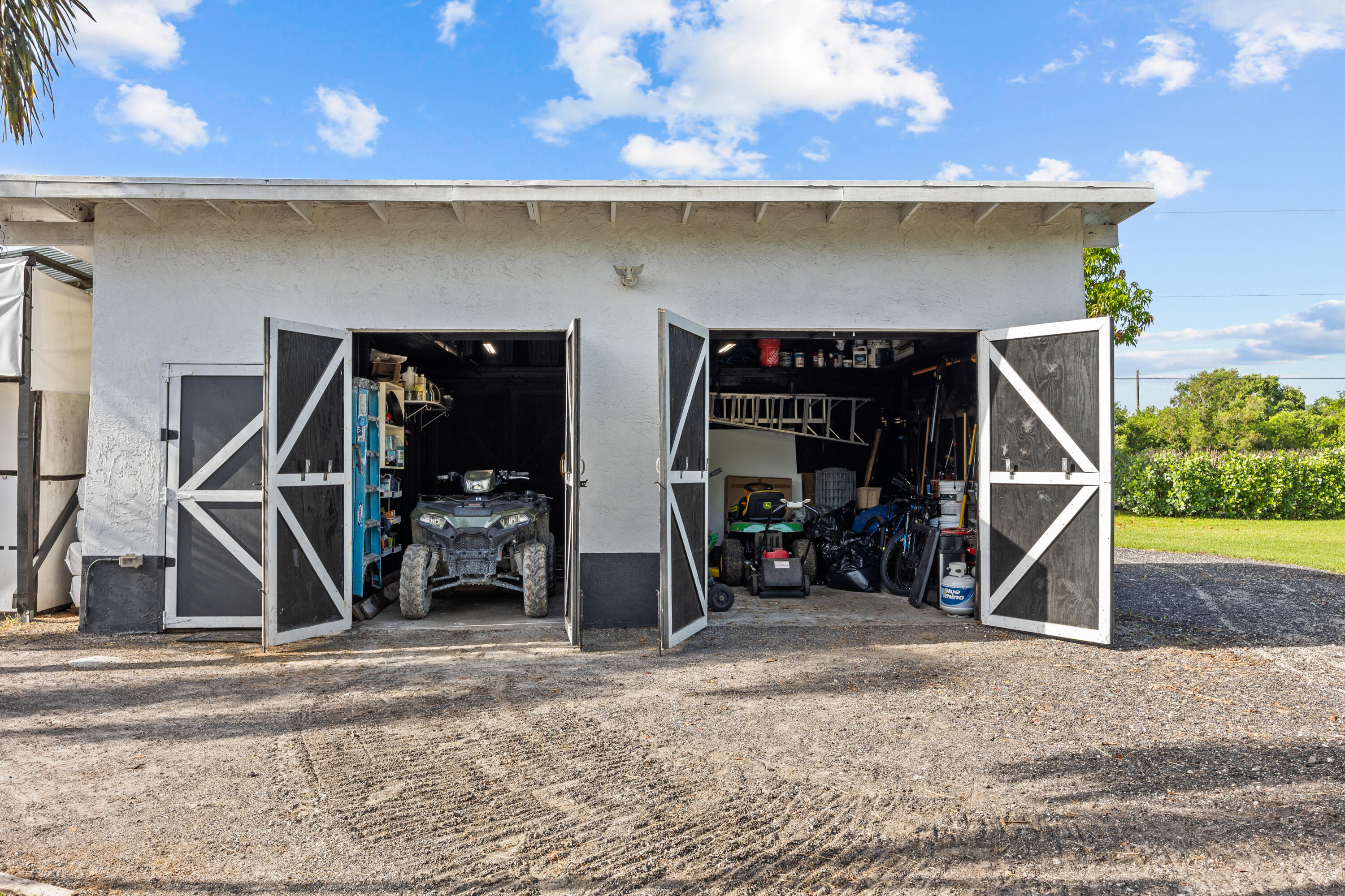 SEMINOLE RANCHES - Residential