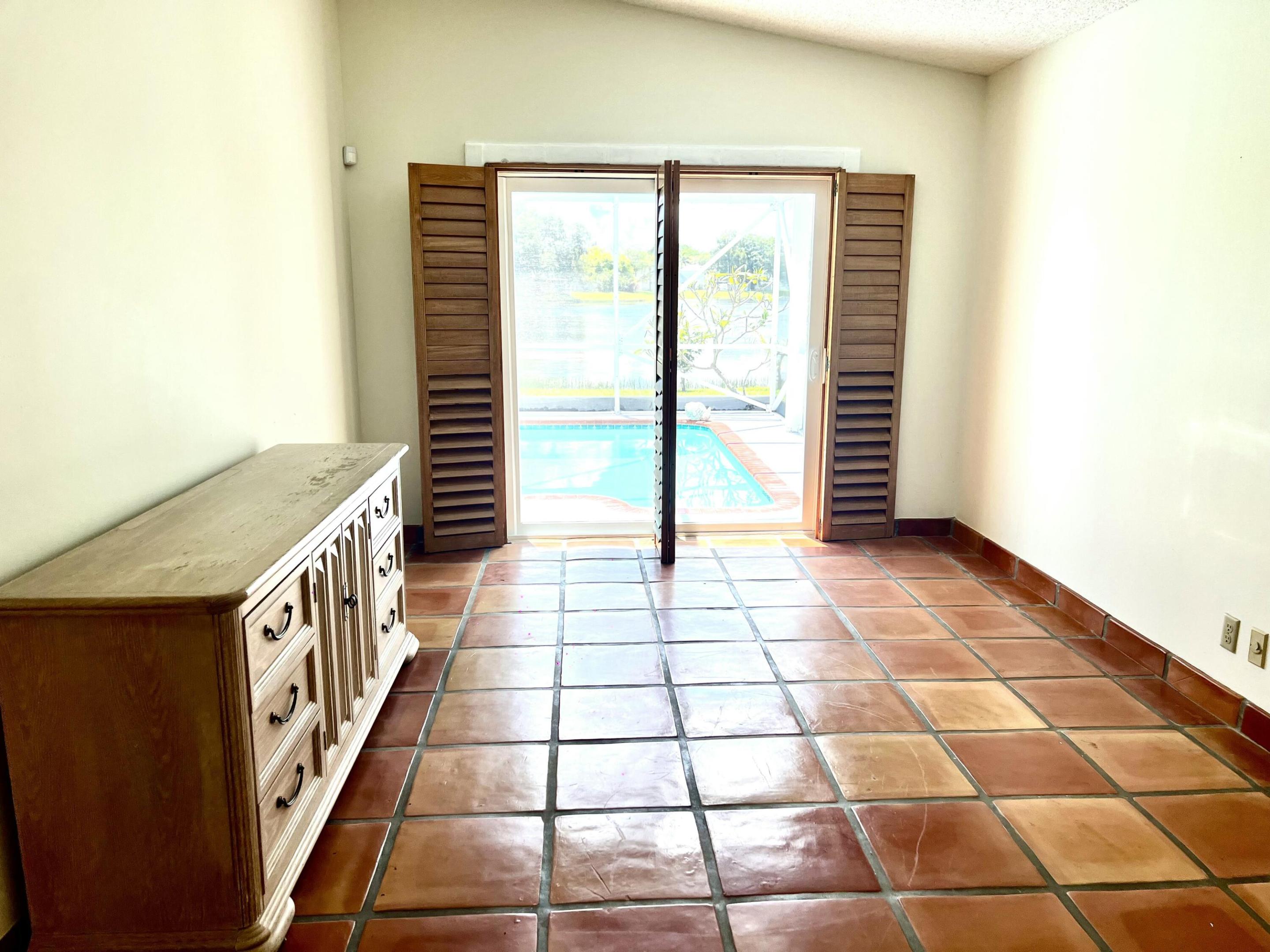 PALM CLUB WEST VILLAGE 2 - Residential