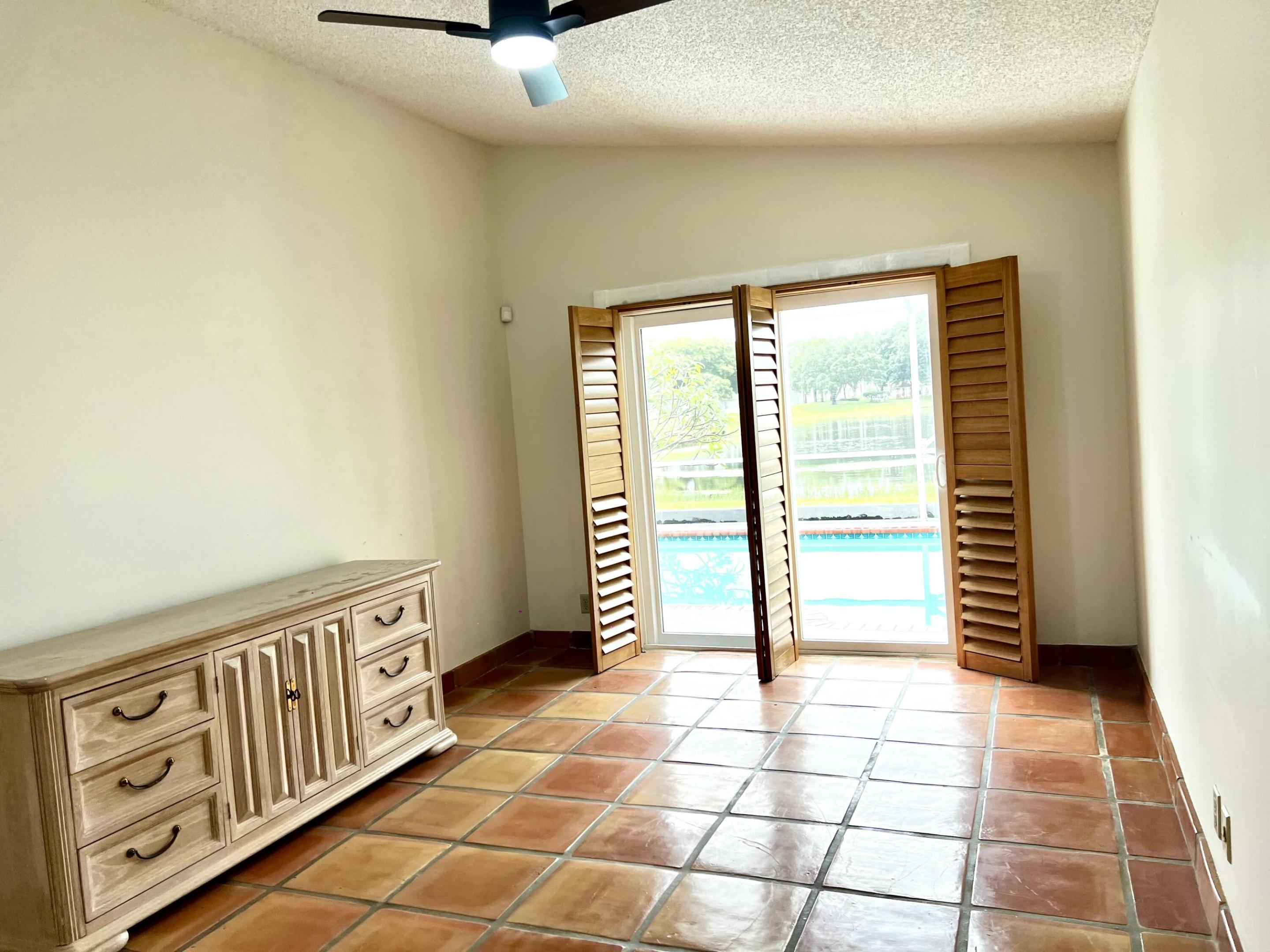 PALM CLUB WEST VILLAGE 2 - Residential