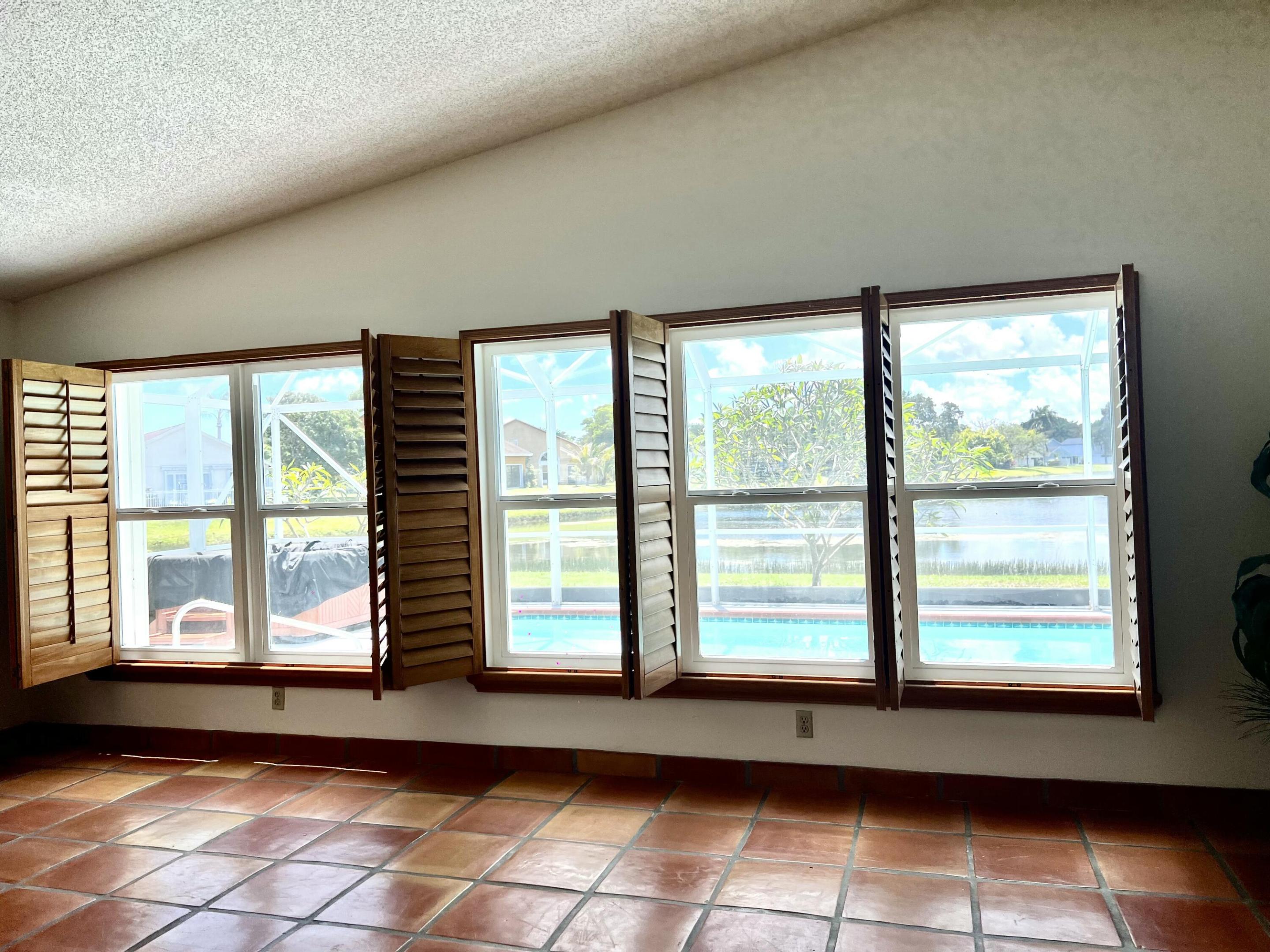 PALM CLUB WEST VILLAGE 2 - Residential