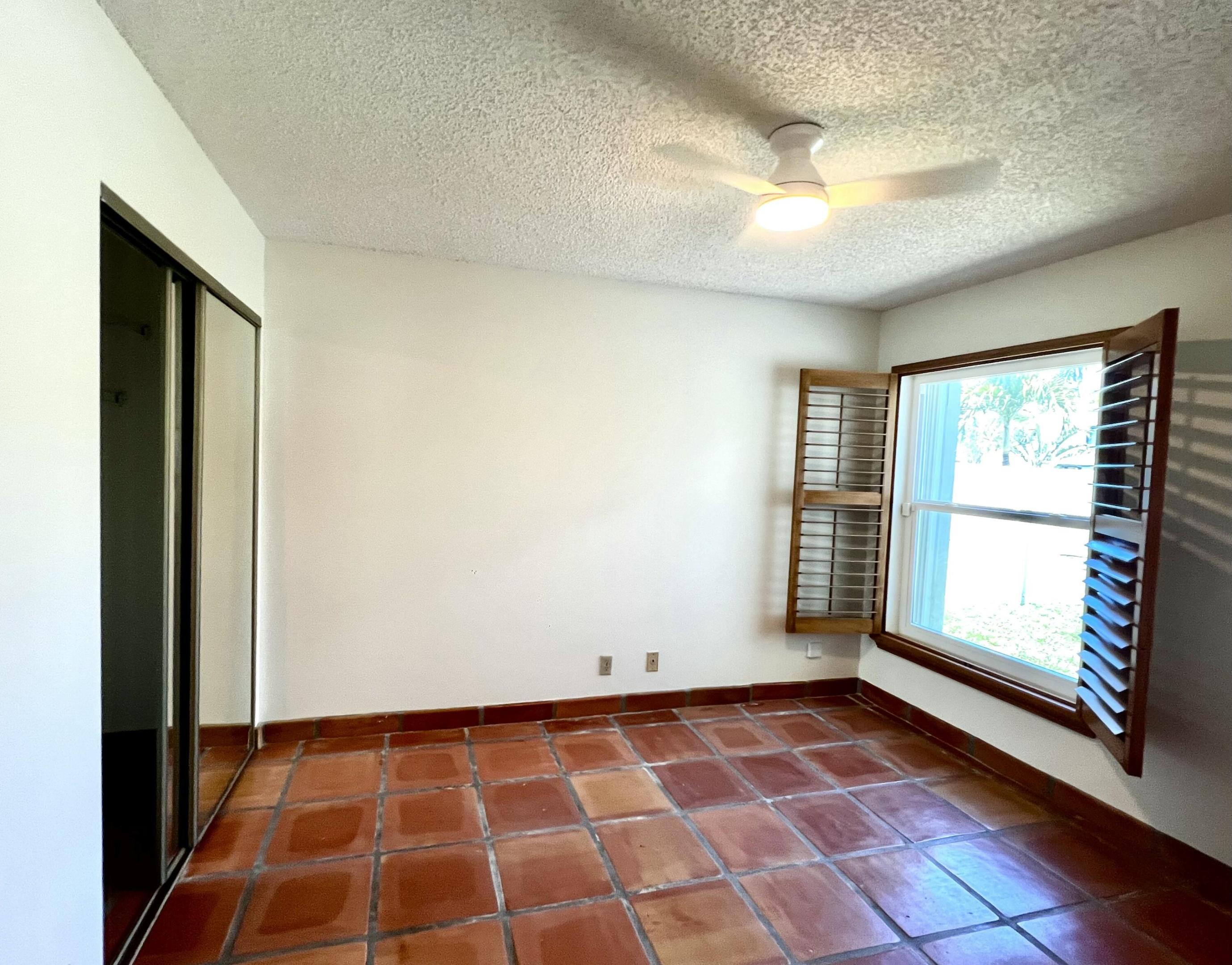 PALM CLUB WEST VILLAGE 2 - Residential