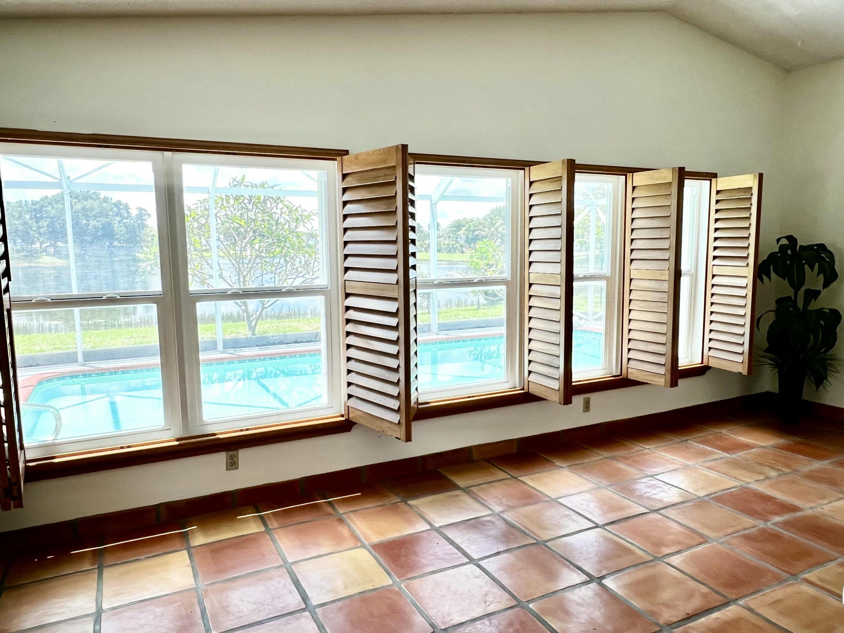 PALM CLUB WEST VILLAGE 2 - Residential