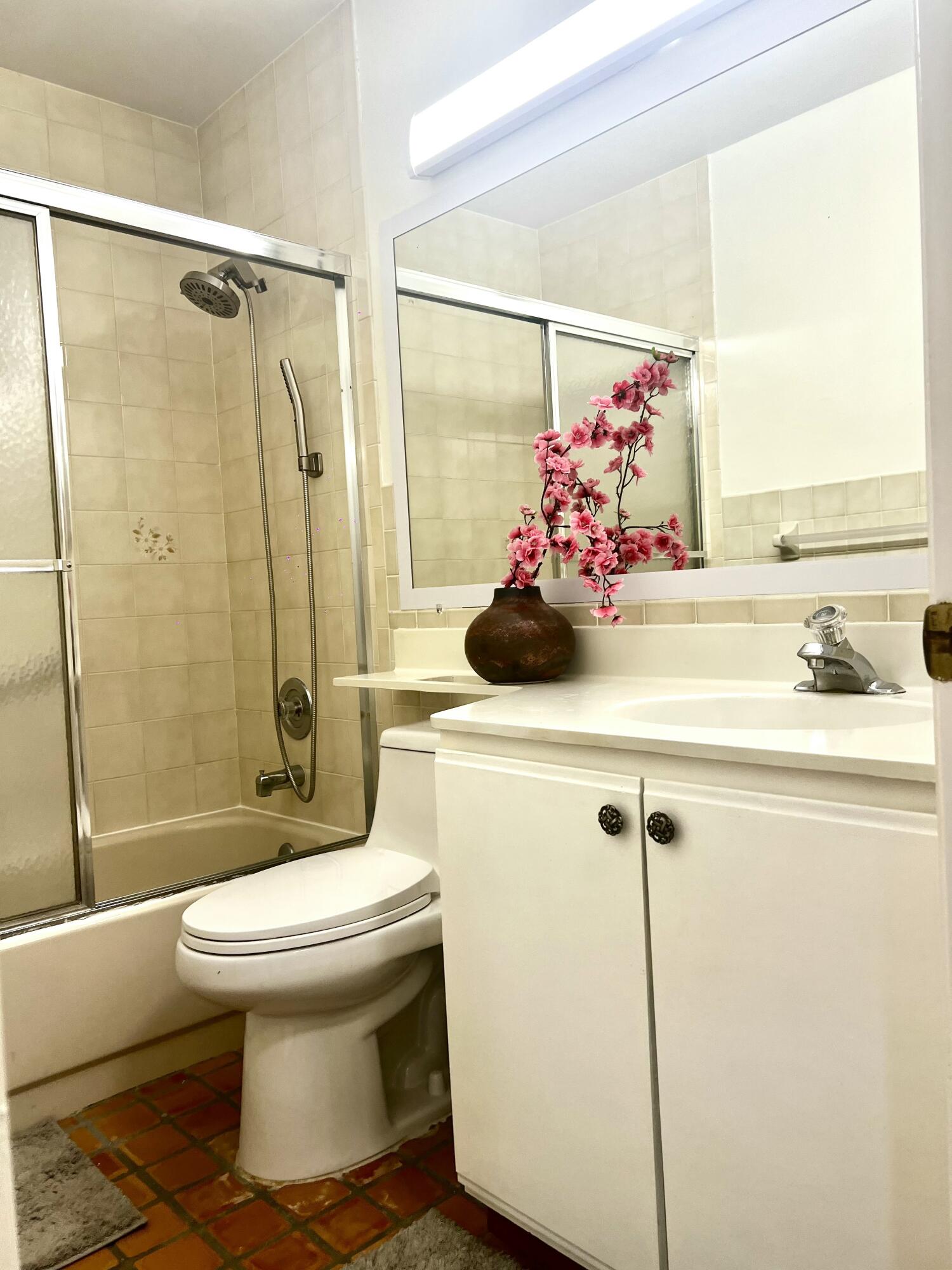 PALM CLUB WEST VILLAGE 2 - Residential