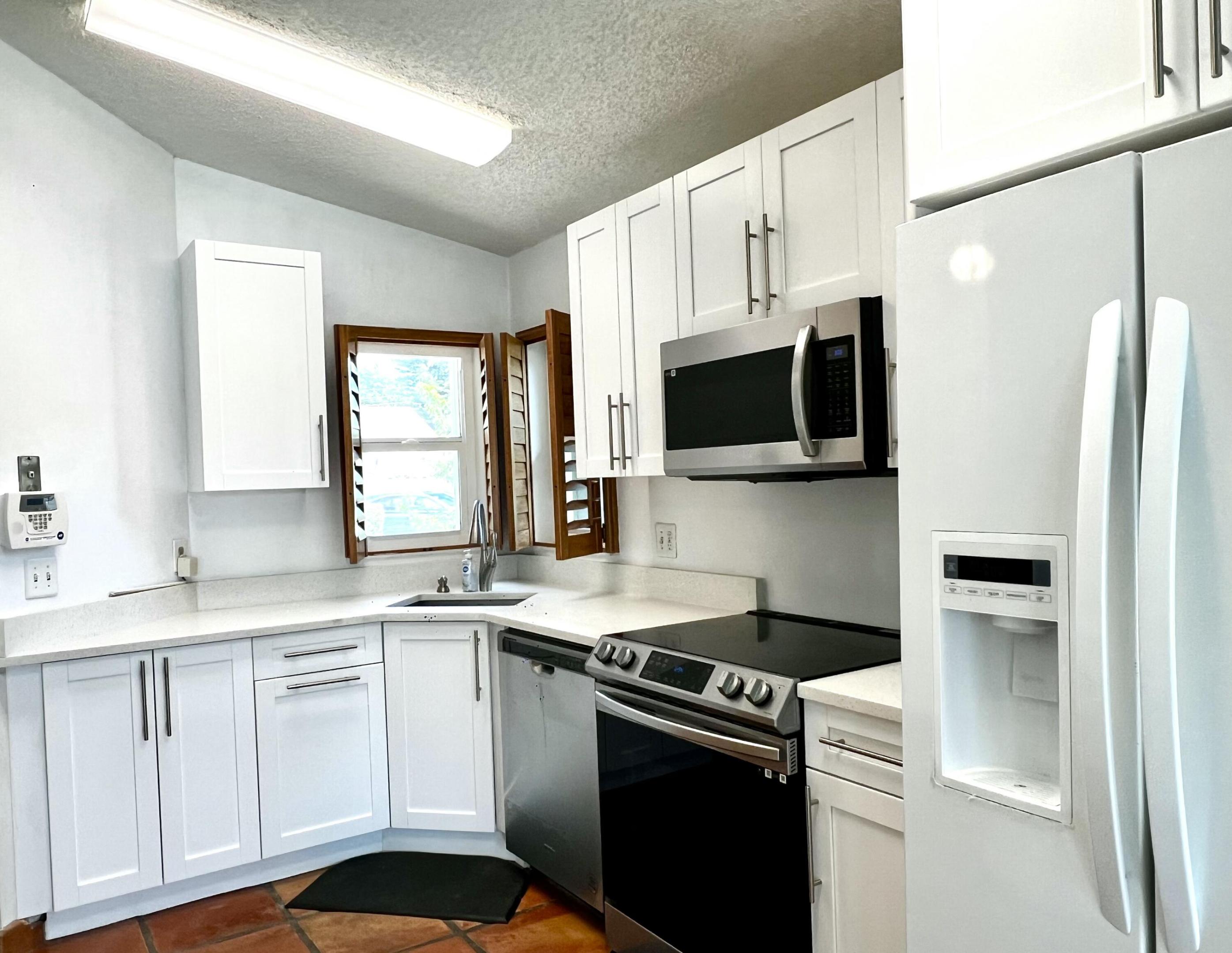 PALM CLUB WEST VILLAGE 2 - Residential