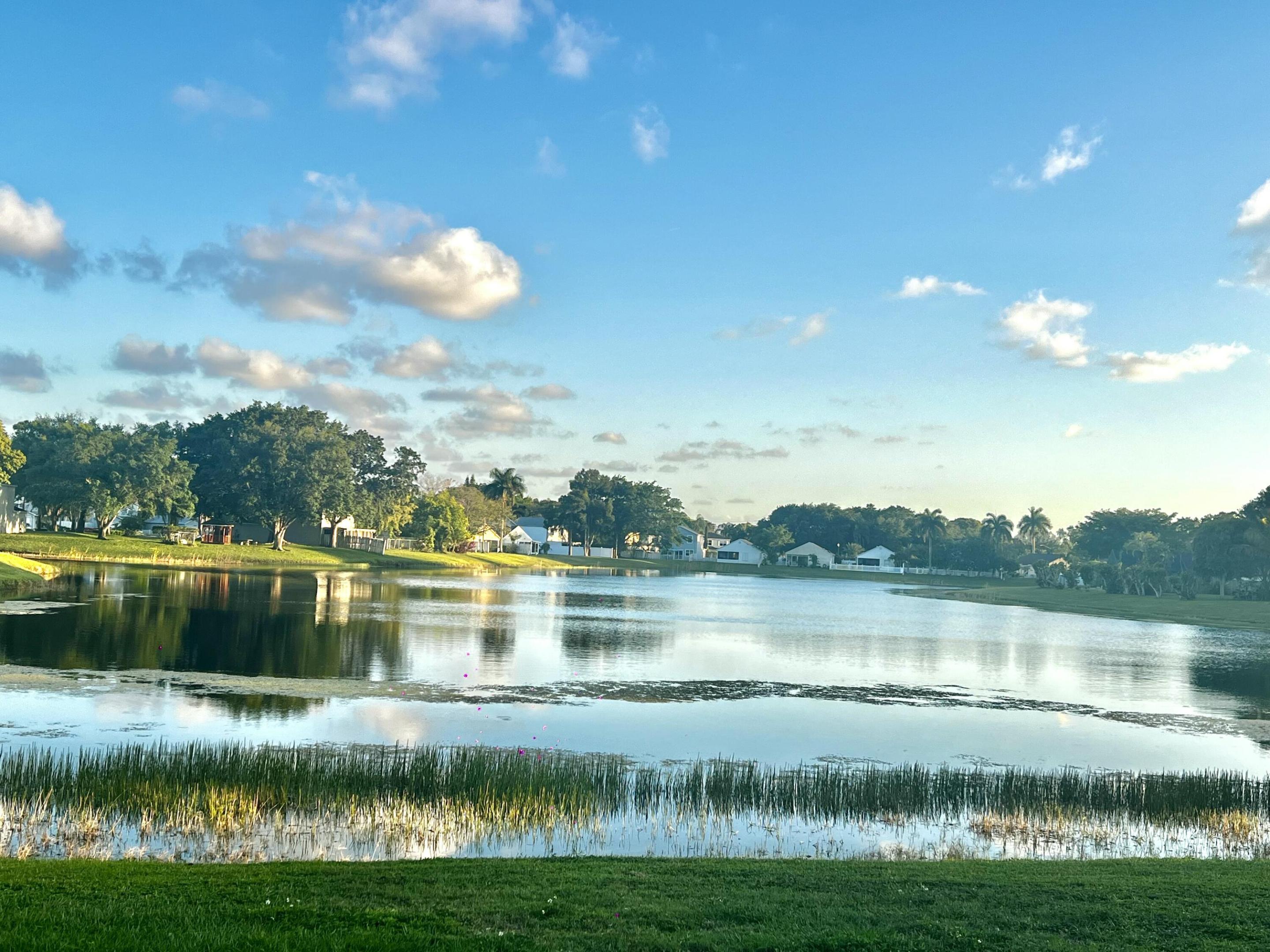 PALM CLUB WEST VILLAGE 2 - Residential