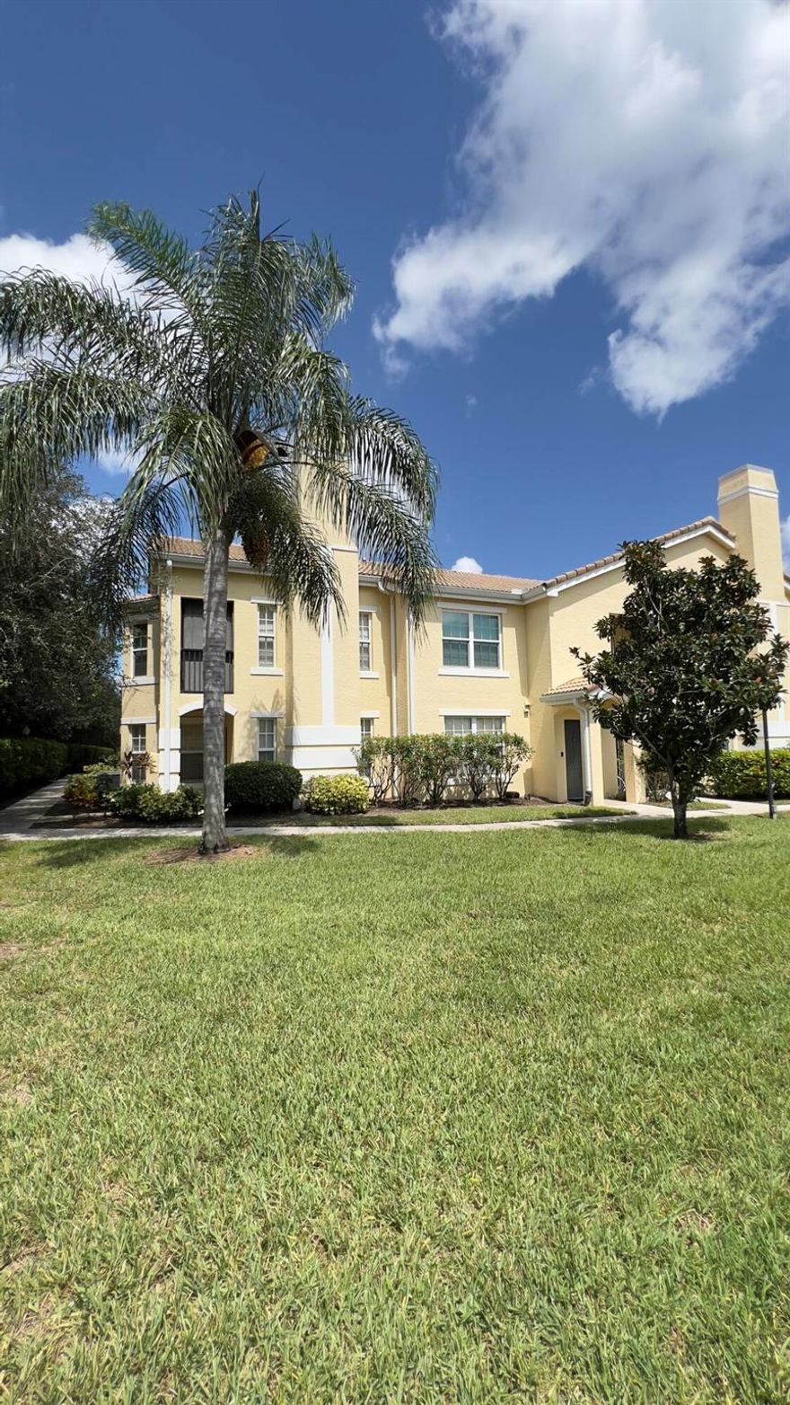 Move-in ready 2-bedroom, 2-bathroom condo located in the desirable Belmont at St. Lucie West. This well-maintained home features granite countertops, stainless steel appliances, and an open, inviting layout. Enjoy a prime location close to shopping, dining, and major highways, with resort-style community amenities right at your doorstep.