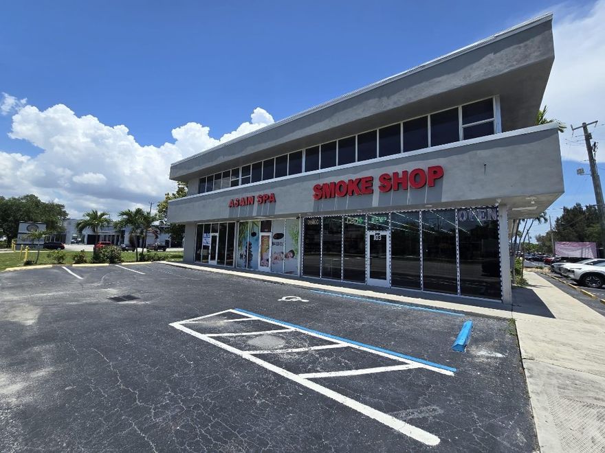 FOR LEASE with frontage to Commercial Blvd. This 1,100 +/- SQFT corner unit is in B-1 zoning – allowing for an array of businesses or retail opportunities. Annual average daily traffic is 52,000 vehicles. Excellent location right next to Fort Lauderdale Executive Airport. Neighboring businesses include massage parlor and smoke shop. Contact for more information!
