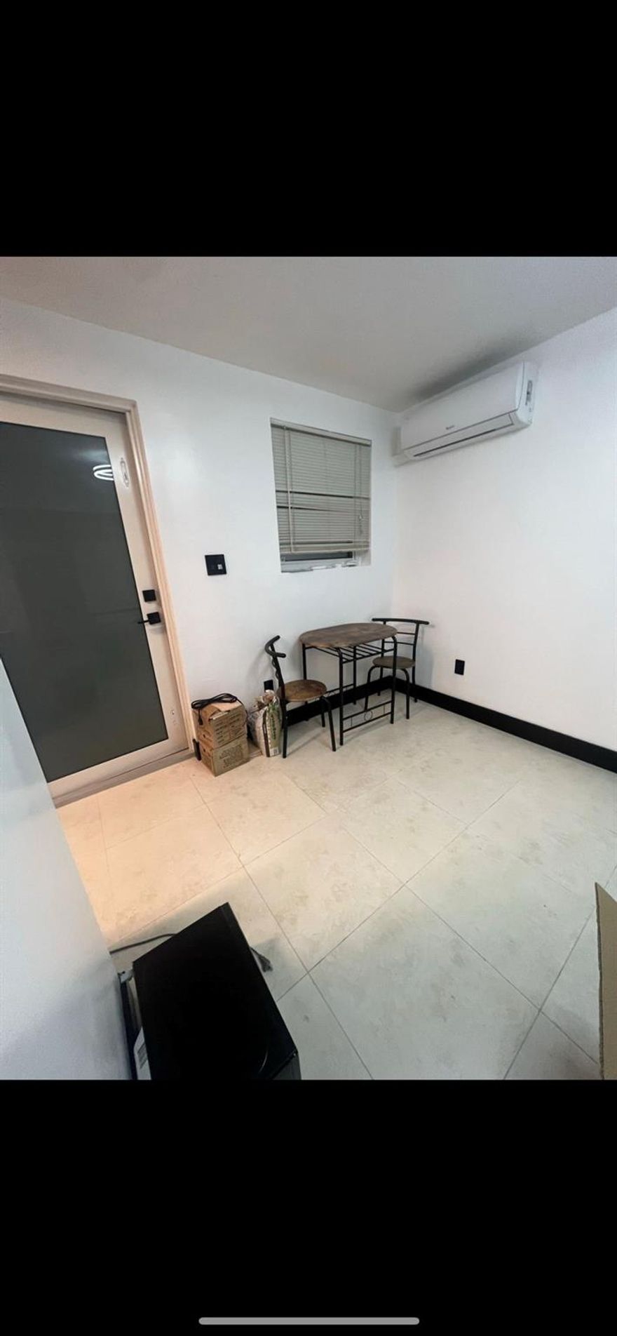 Renovated studio. Full kitchen with plenty of cabinet space. Large linen closet for additional storage. Monthly payment of 1,200 will include electricity, water and sewer. Washer/dryer on site. Located in the heart of City of Miami. Minutes from Miami International AirPort, Design district, wynwood, Downtown, Miami Beach,  Hospitals, Shopping Centers and much much more. Credit, background, income verification, employment records and previous landlord information required.