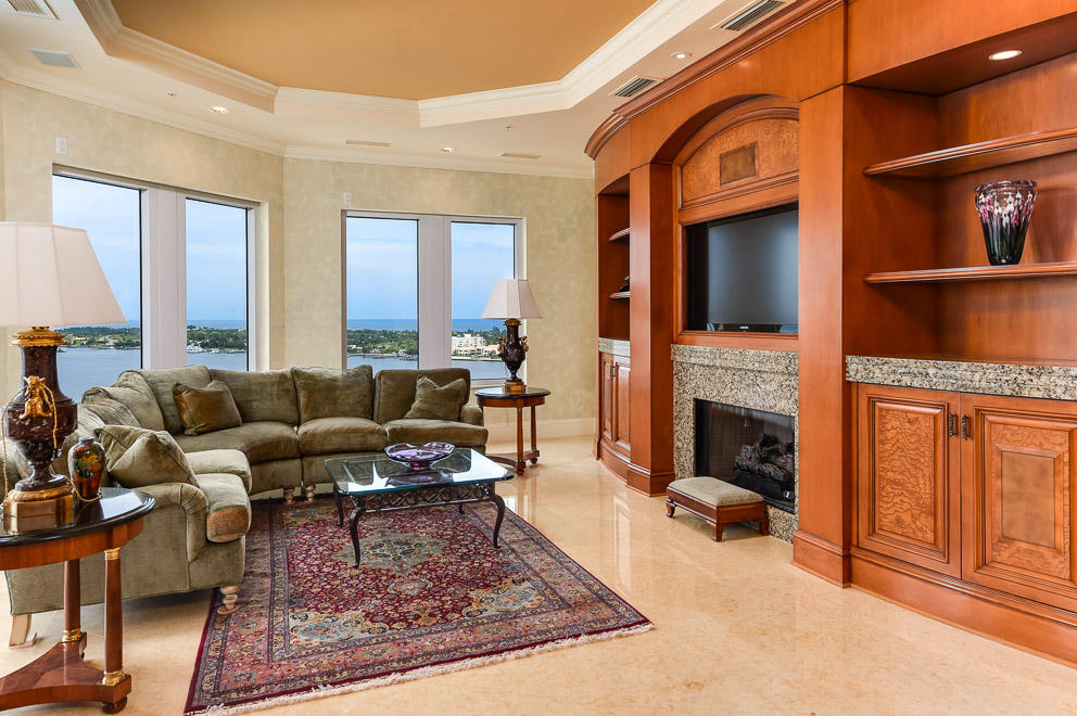 ONE WATERMARK PLACE OF THE PALM BEACHES - Residential