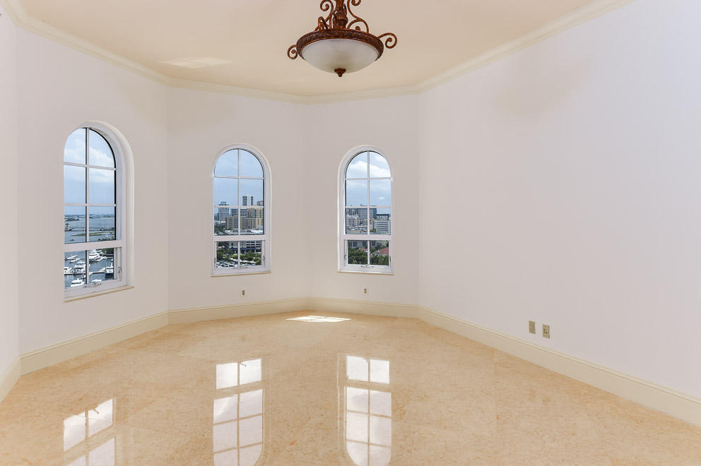 ONE WATERMARK PLACE OF THE PALM BEACHES - Residential