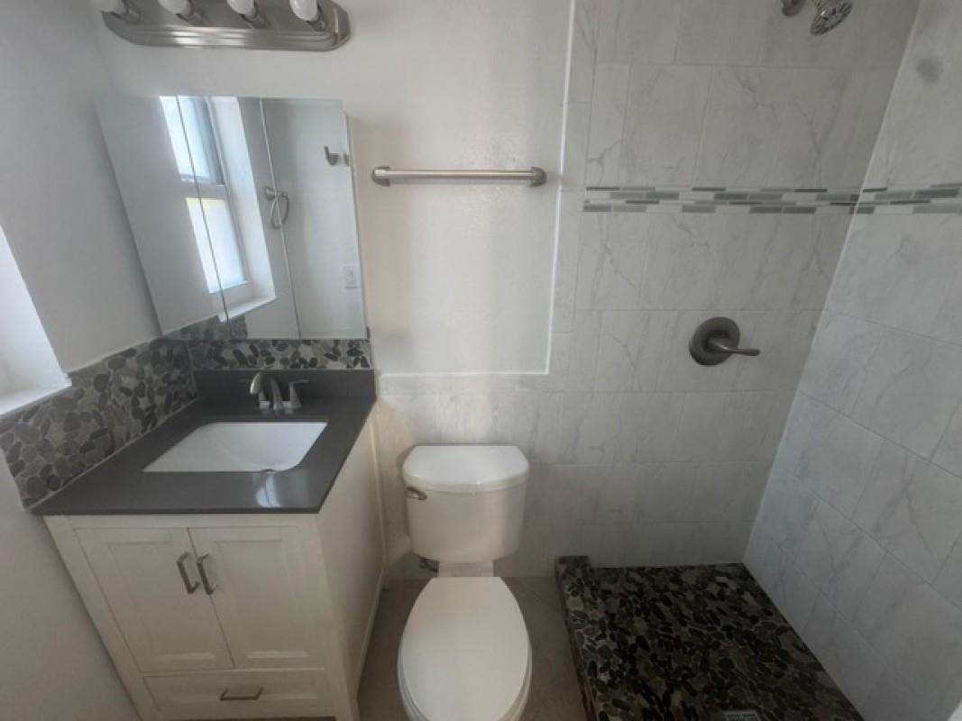 Frank Add To Hollywood 7- - Residential Lease